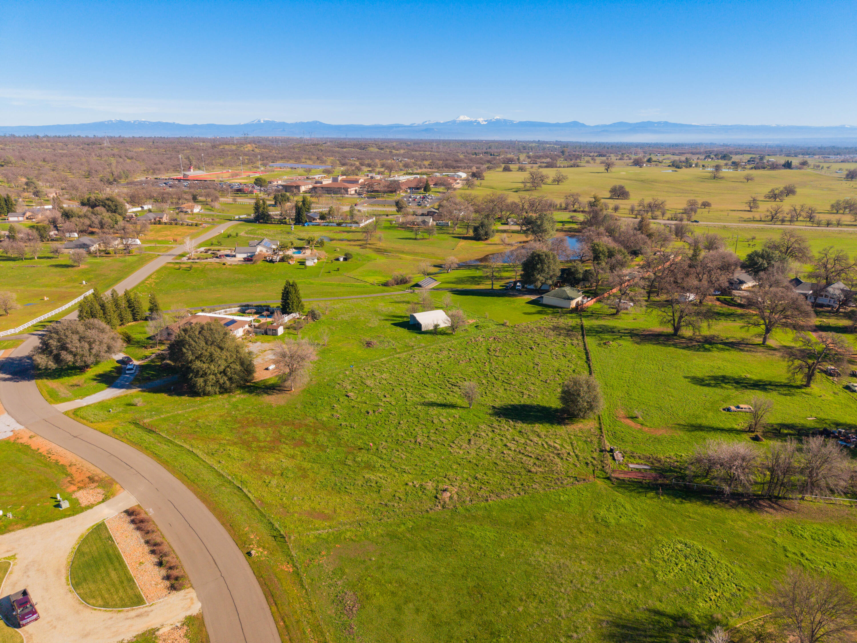 main property photo 13