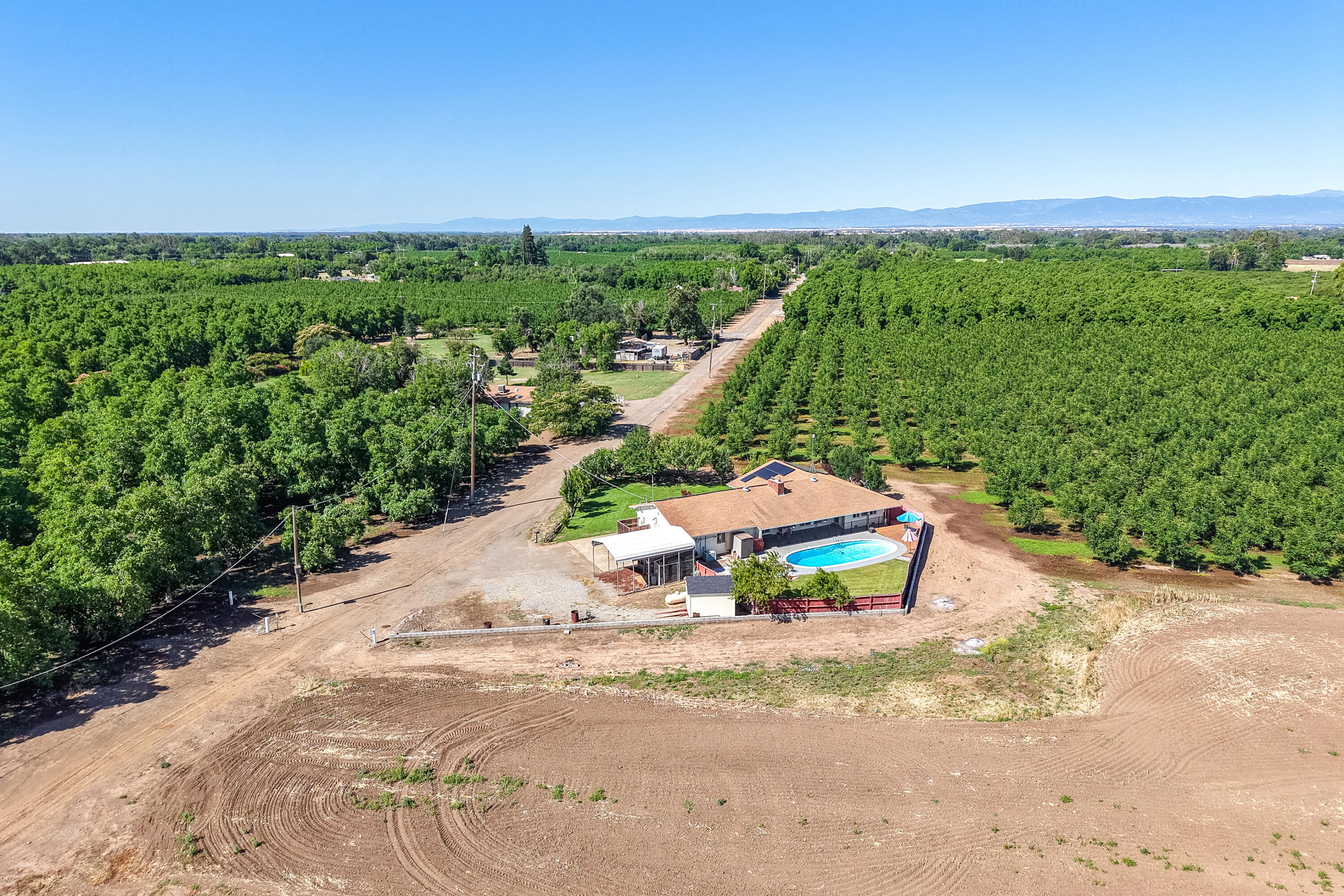 main property photo 37