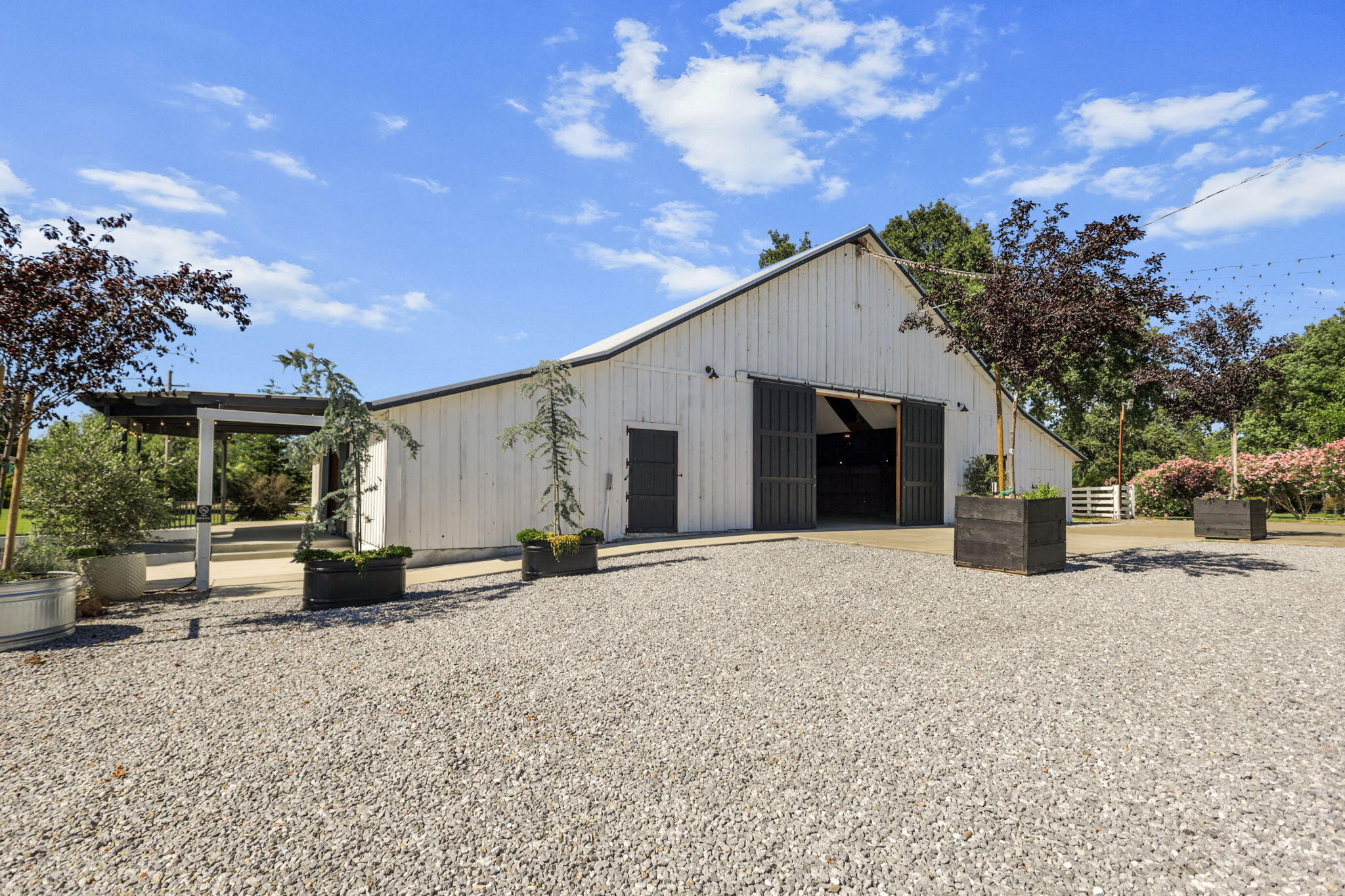 main property photo 109