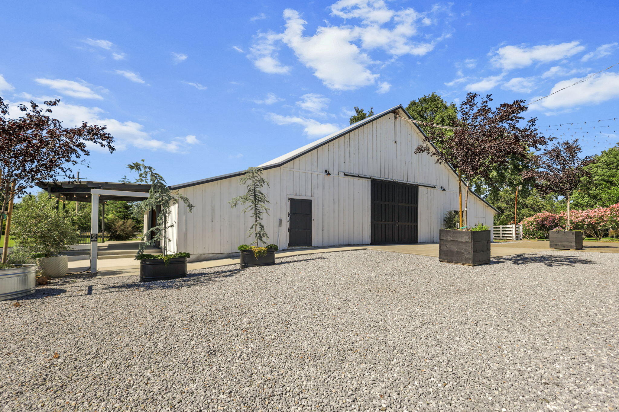 main property photo 111