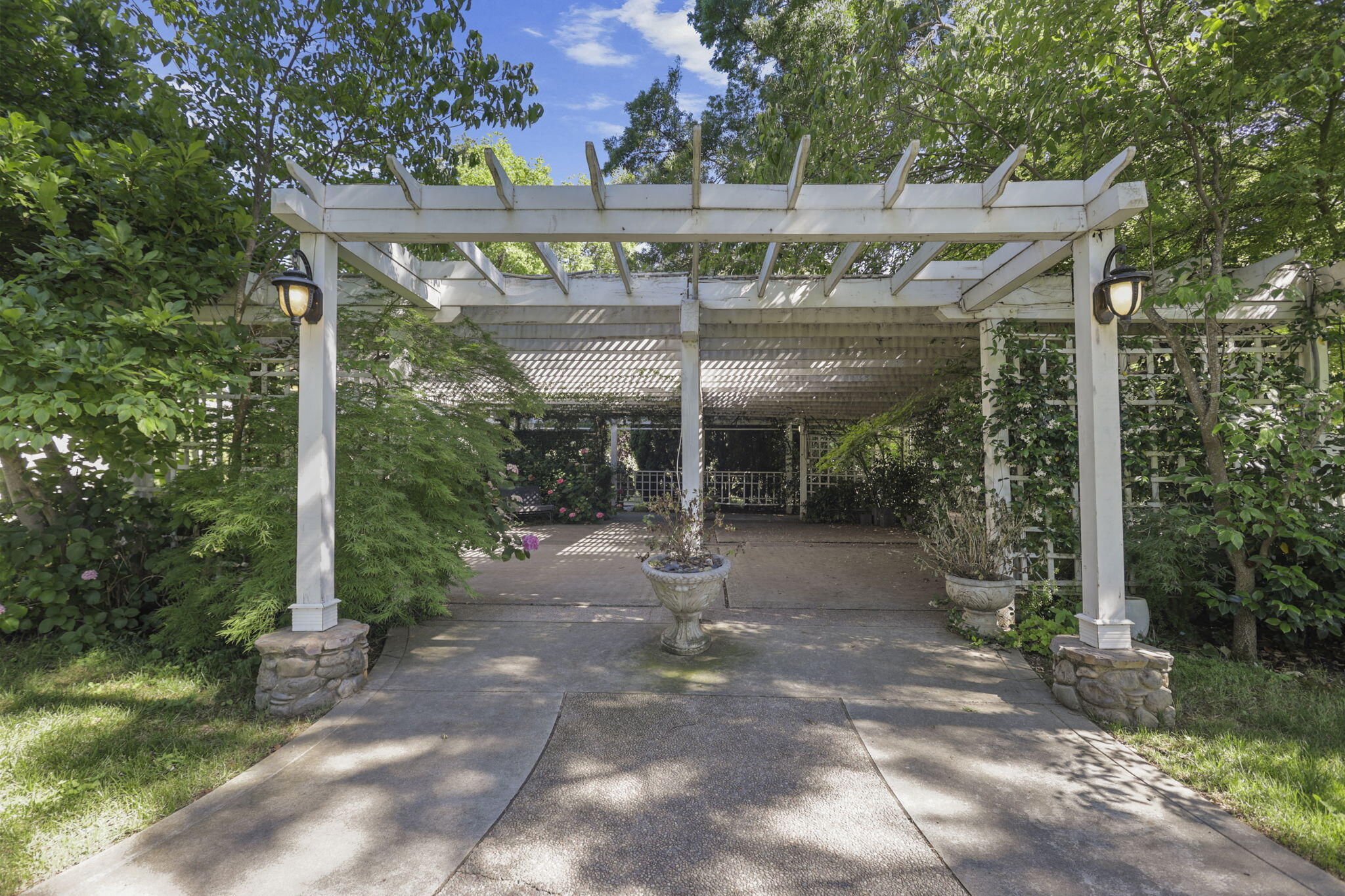 main property photo 117