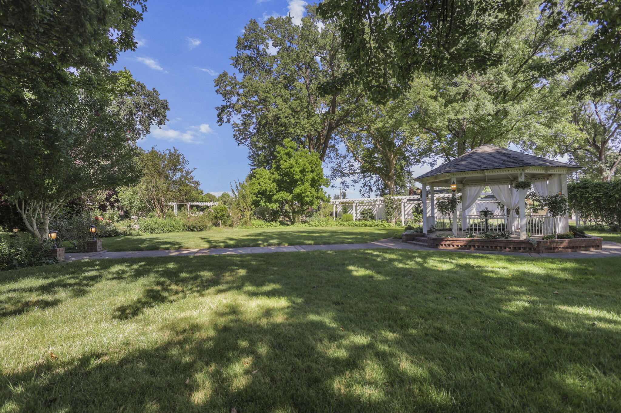 main property photo 125