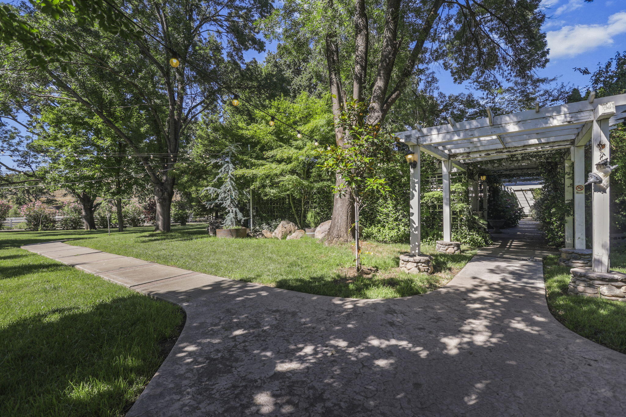 main property photo 126