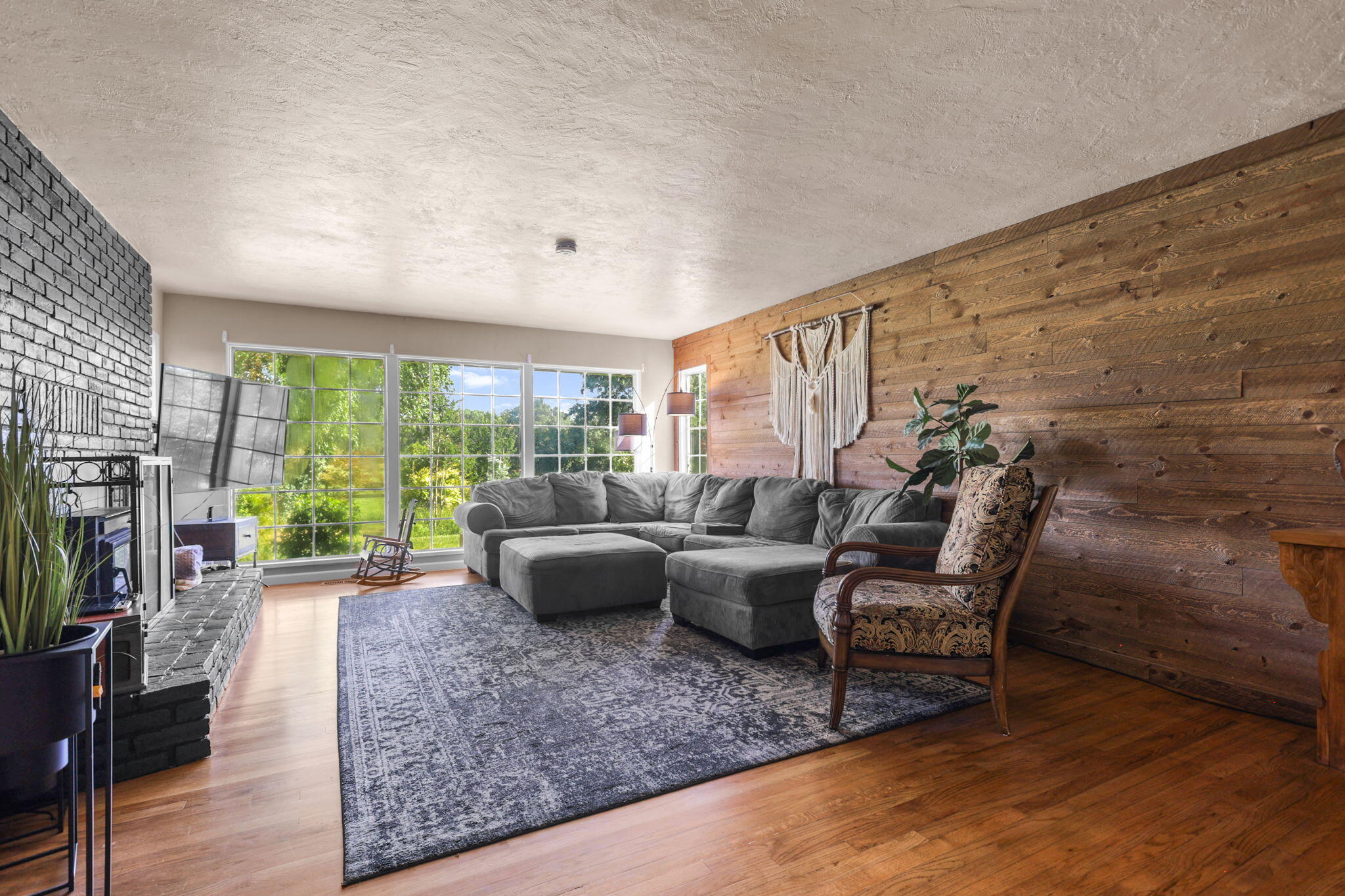main property photo 157