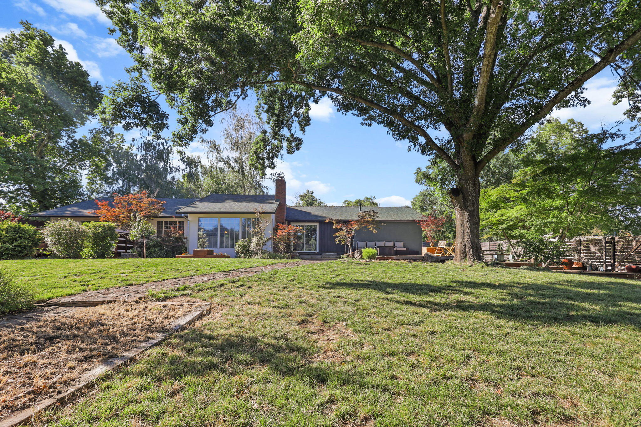 main property photo 174