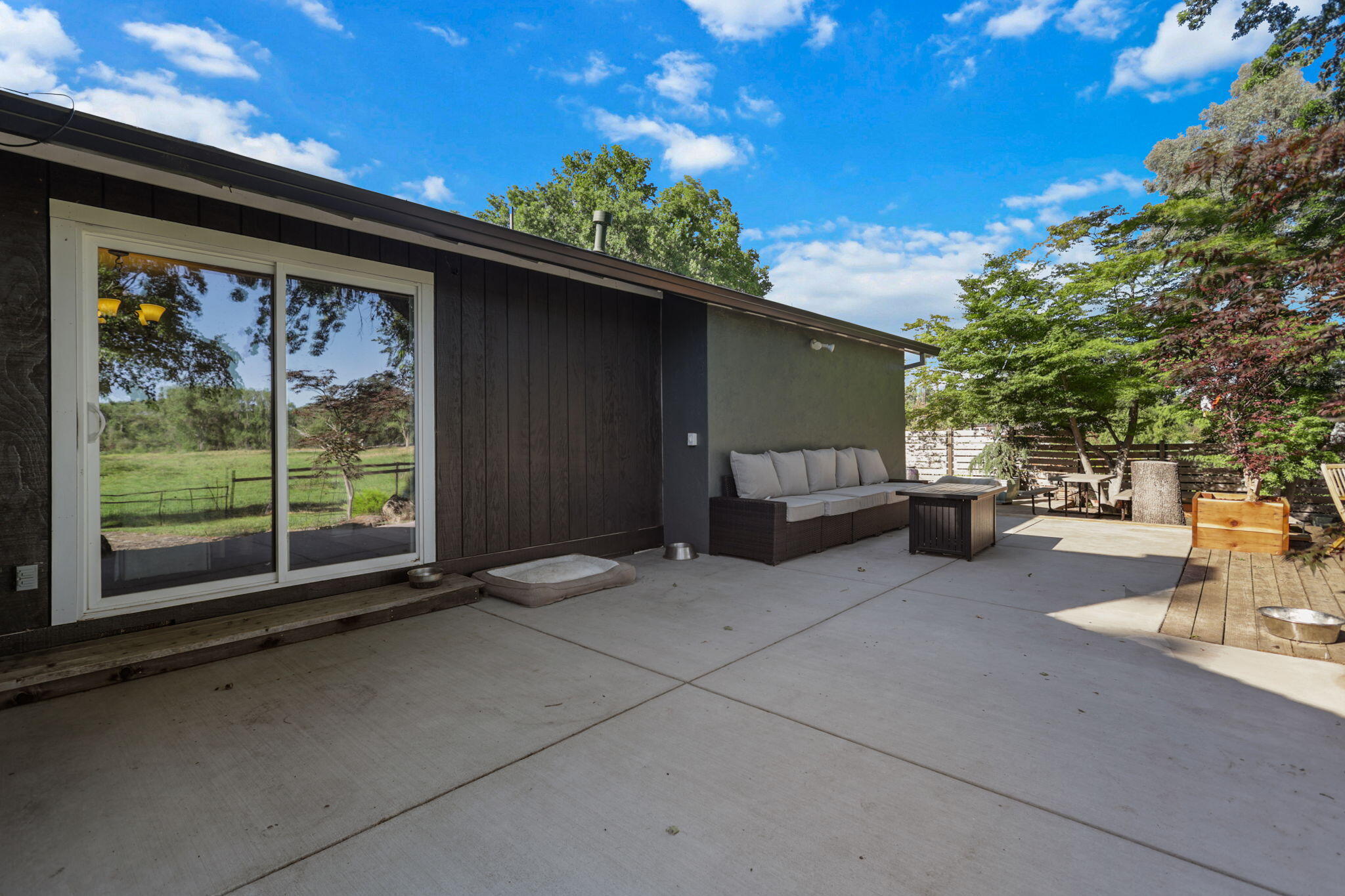 main property photo 179