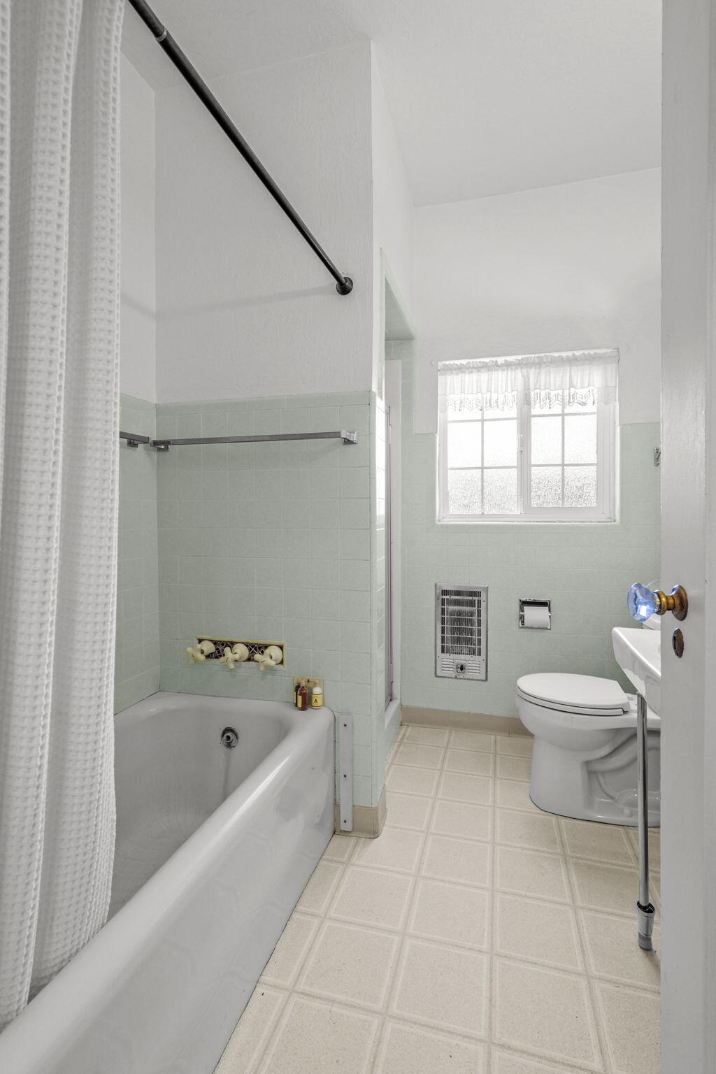 main property photo 190