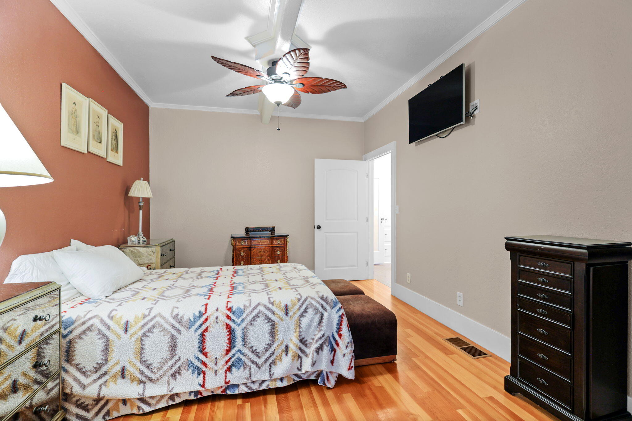 main property photo 193