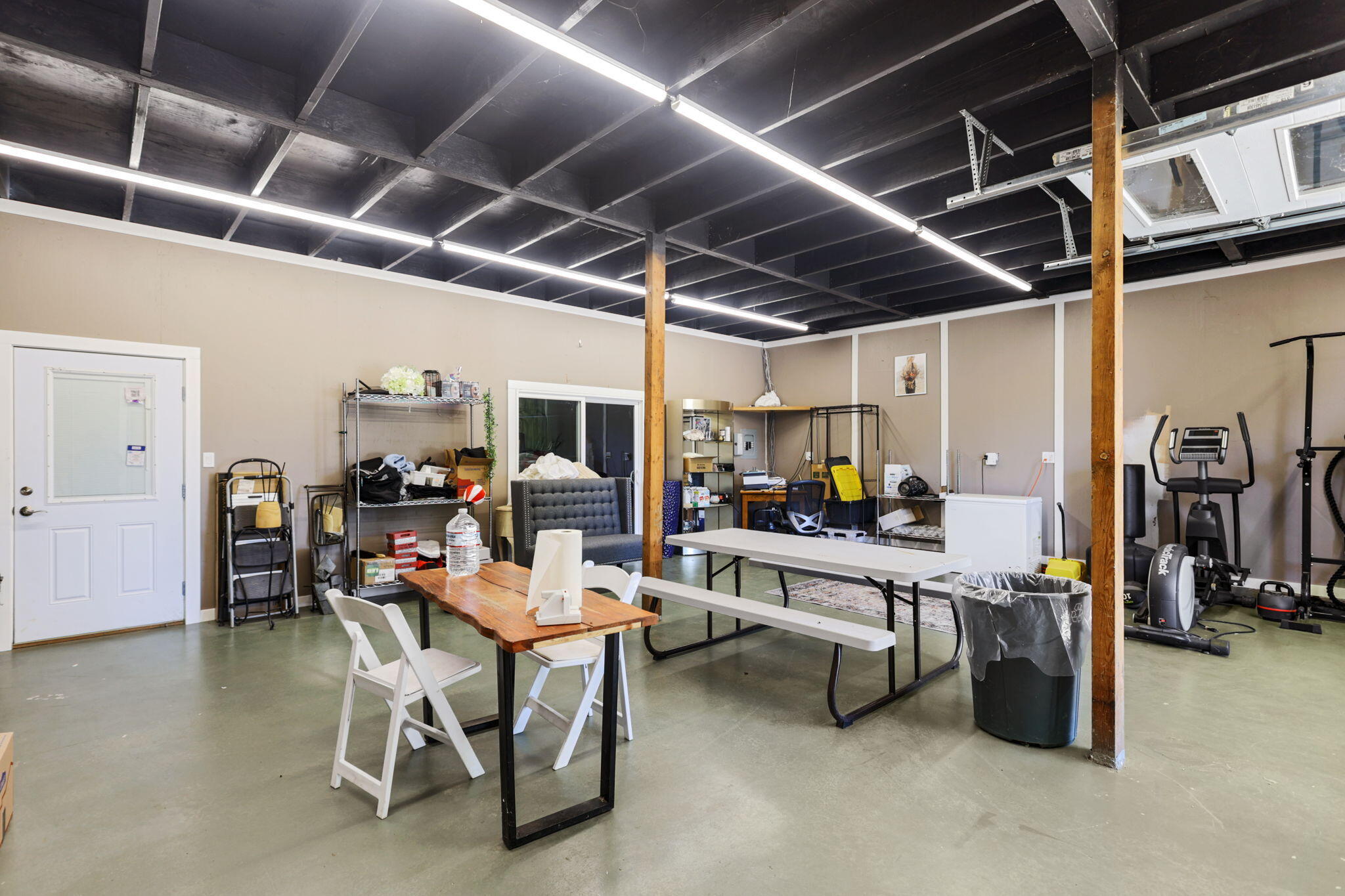 main property photo 60