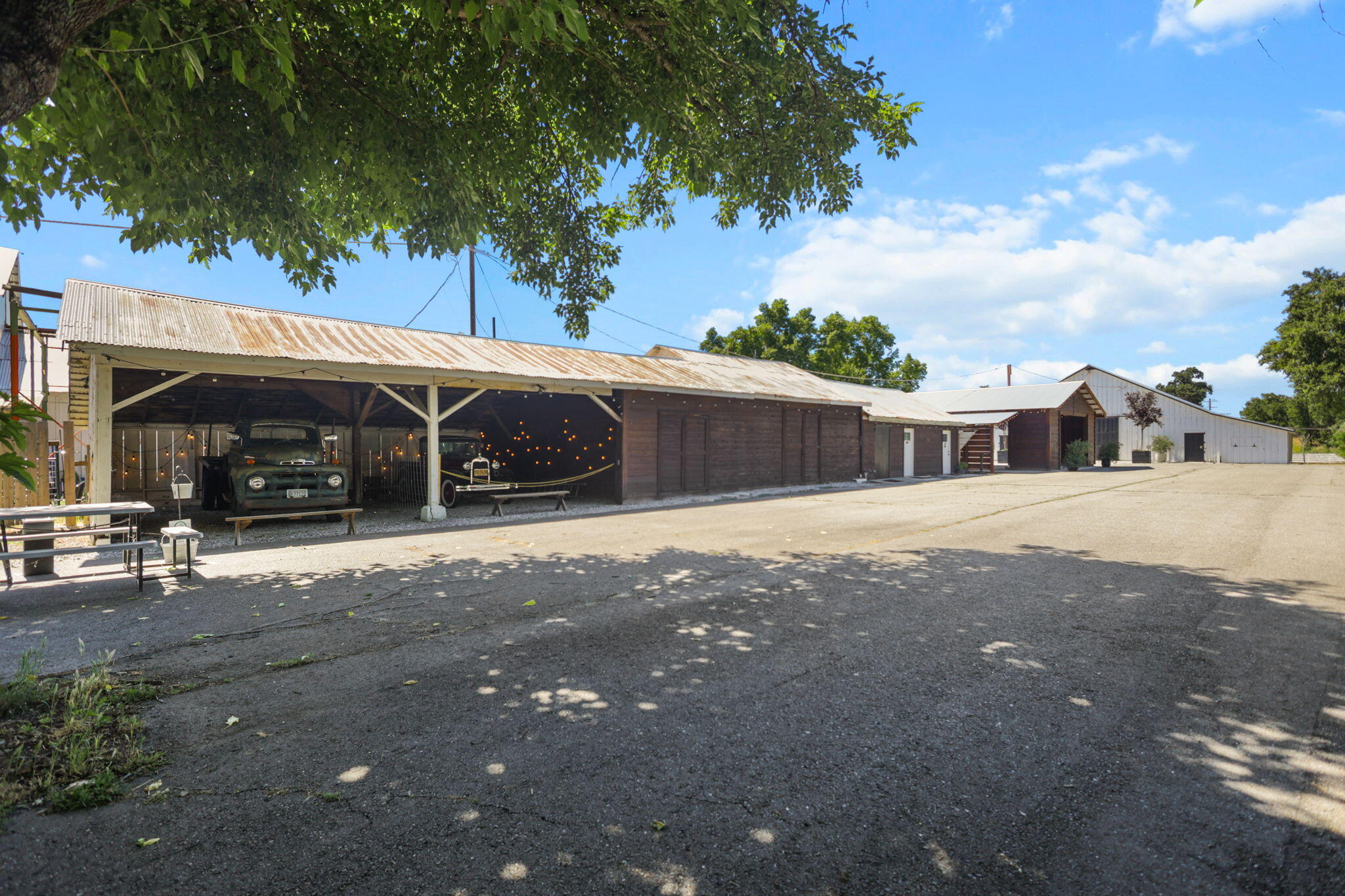 main property photo 68
