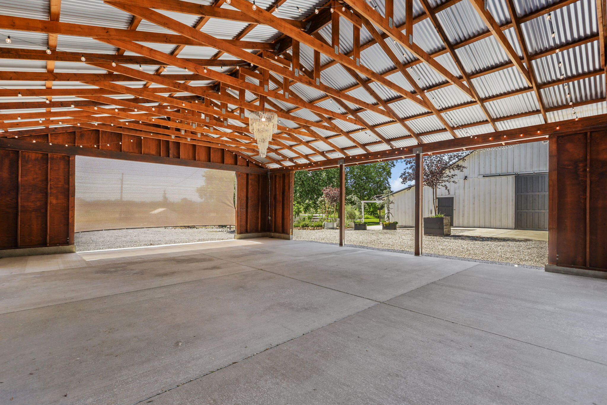 main property photo 75
