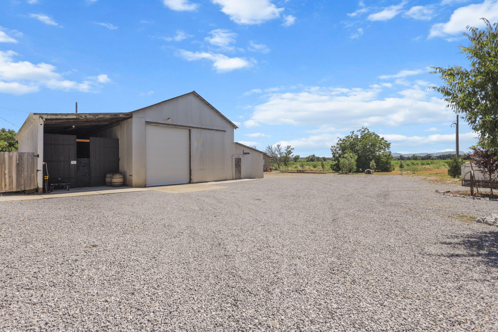 main property photo 83