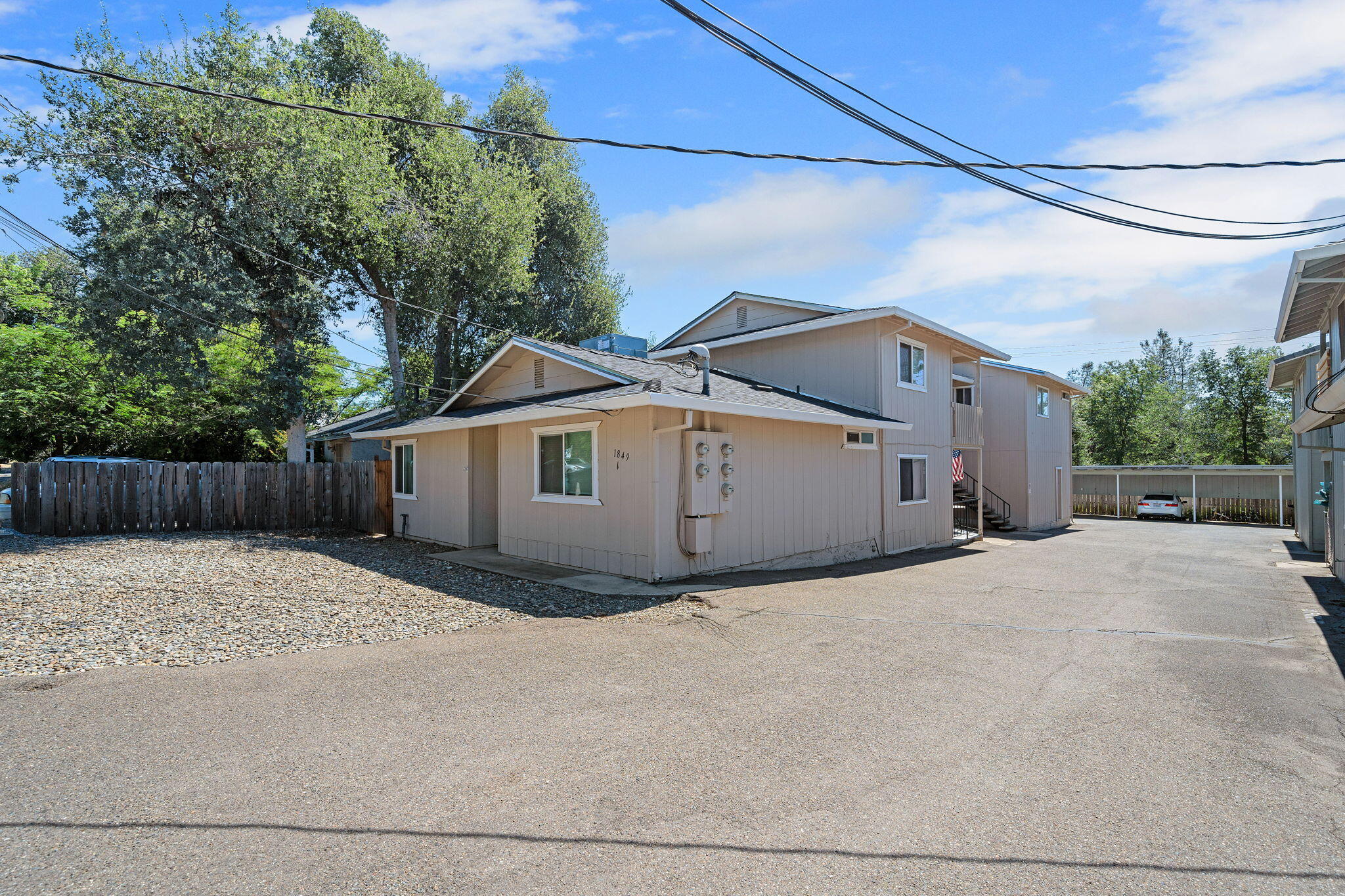 main property photo 42