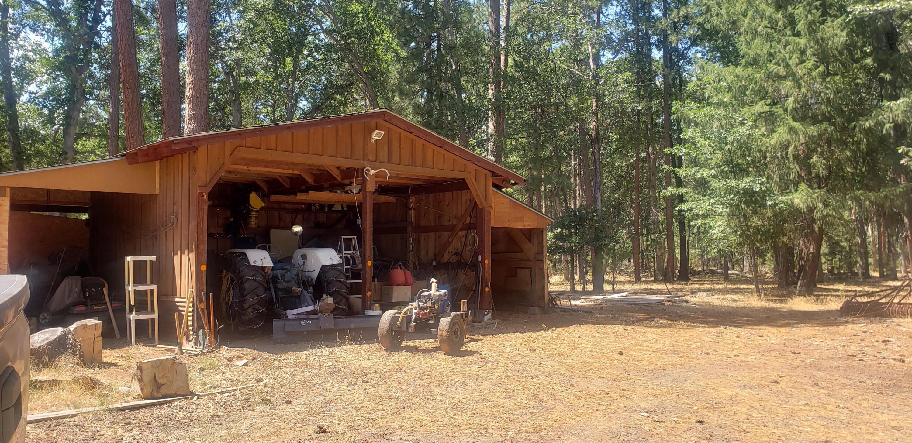 main property photo 6