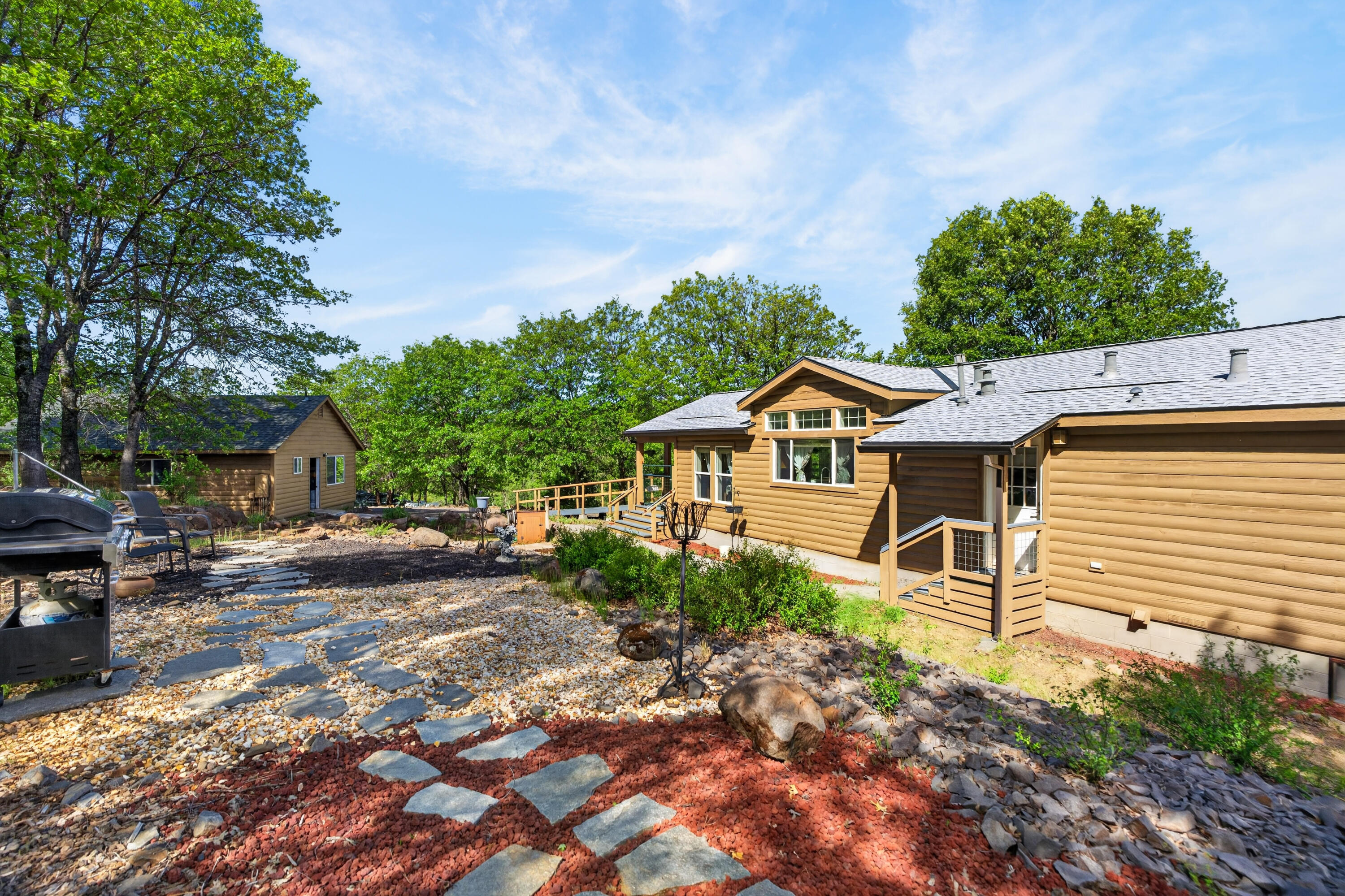 main property photo 59