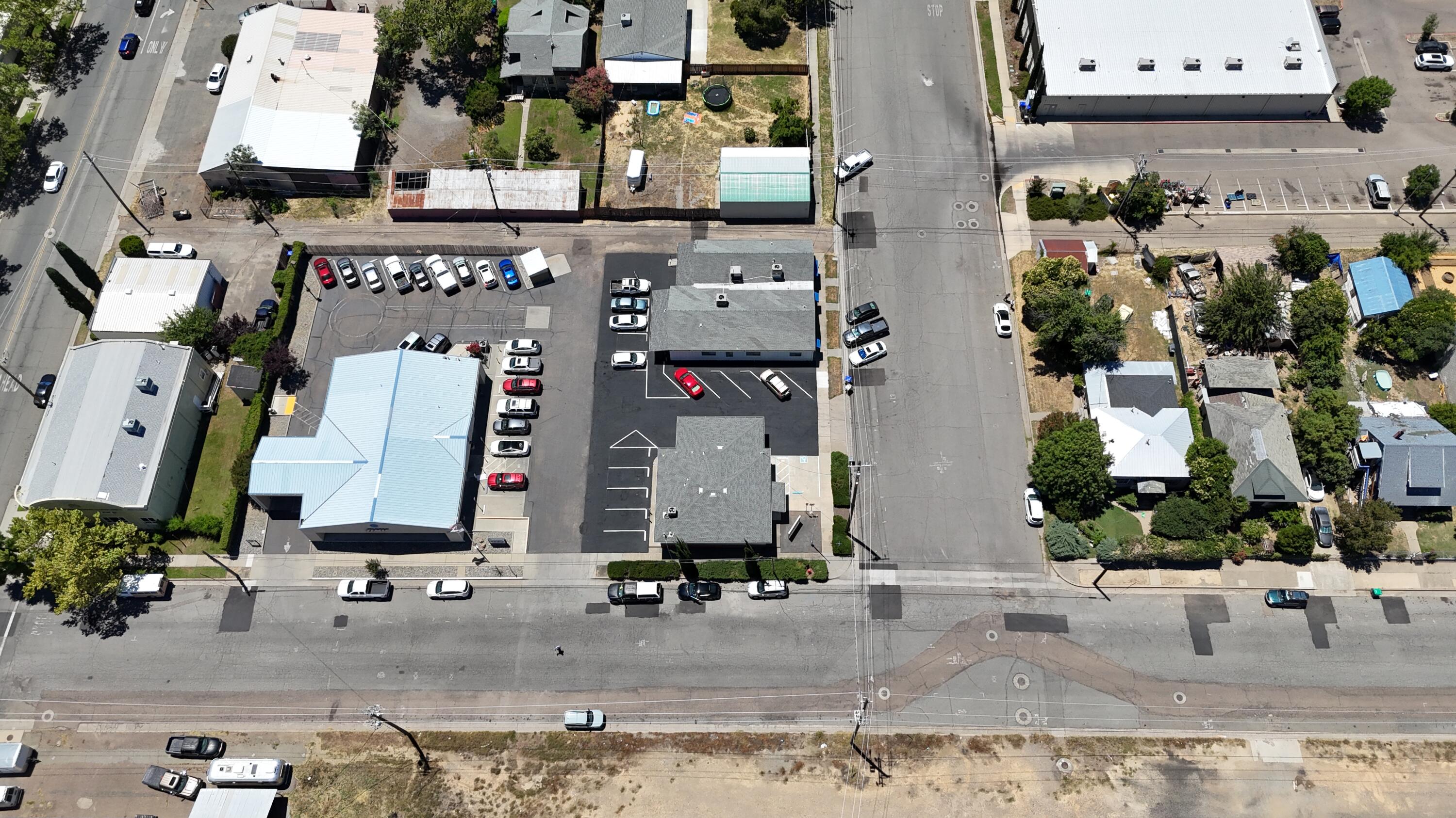 main property photo 12
