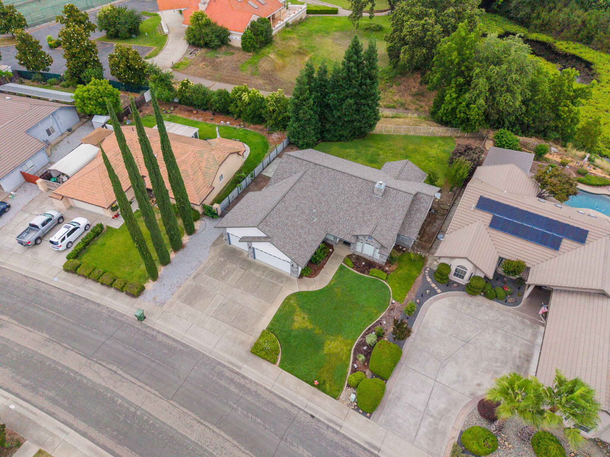 main property photo 41