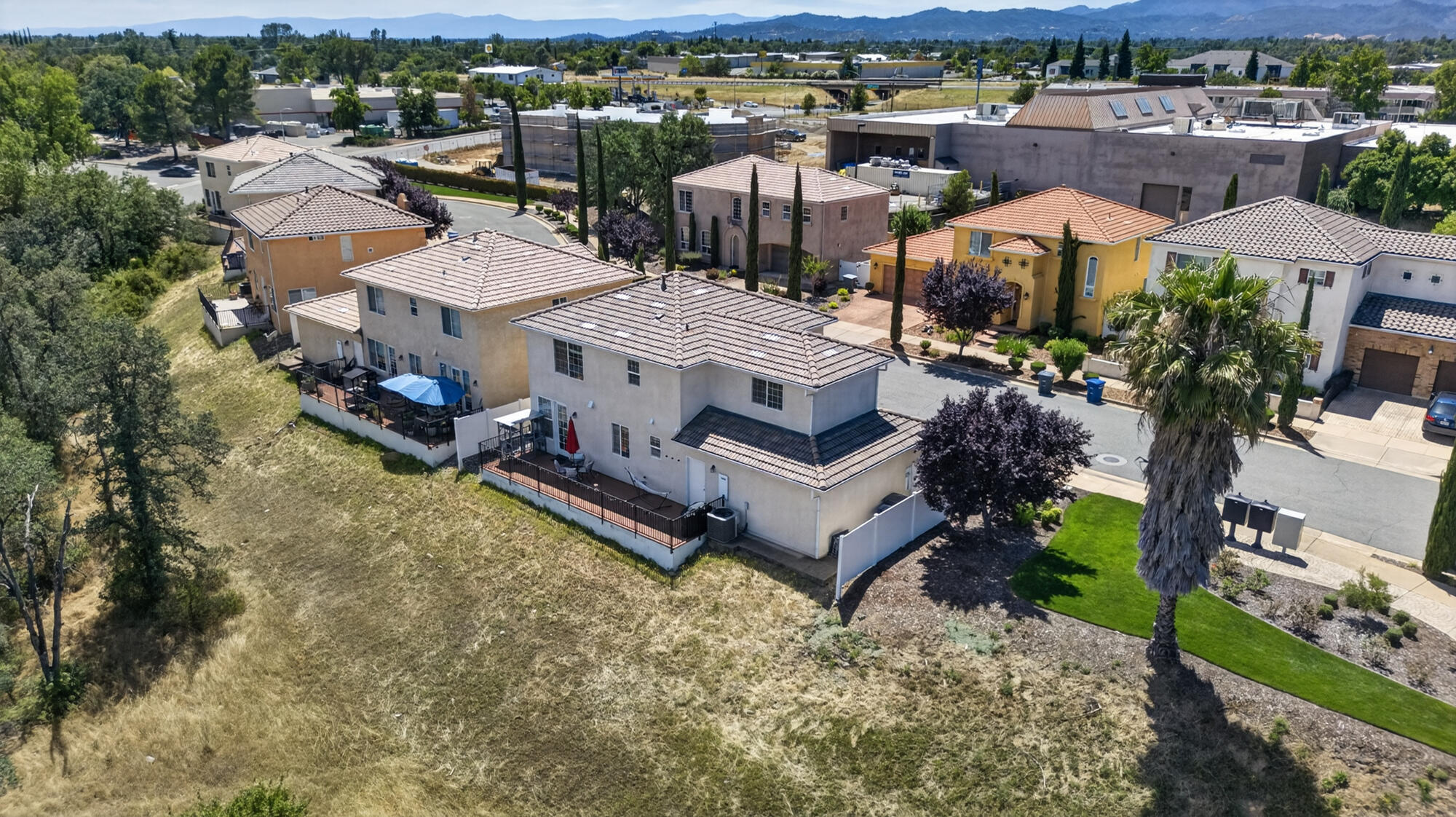 main property photo 36