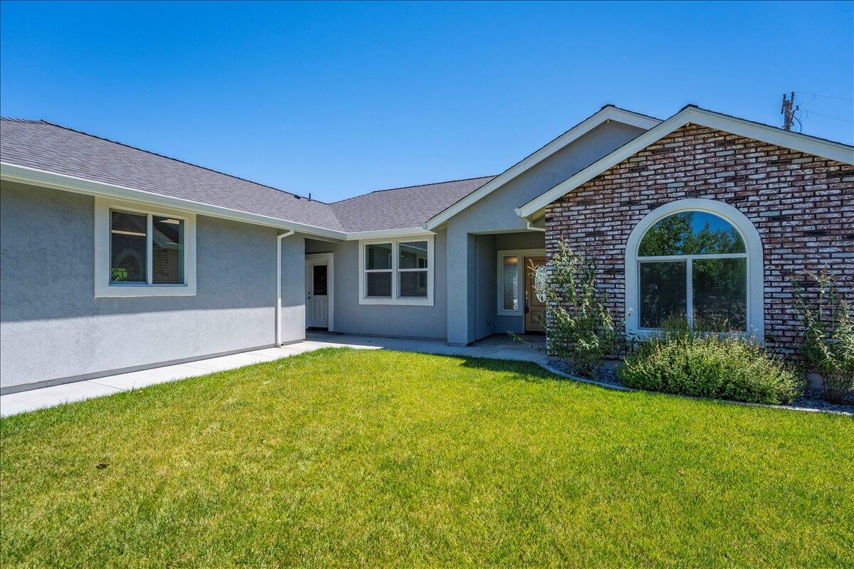 main property photo 49