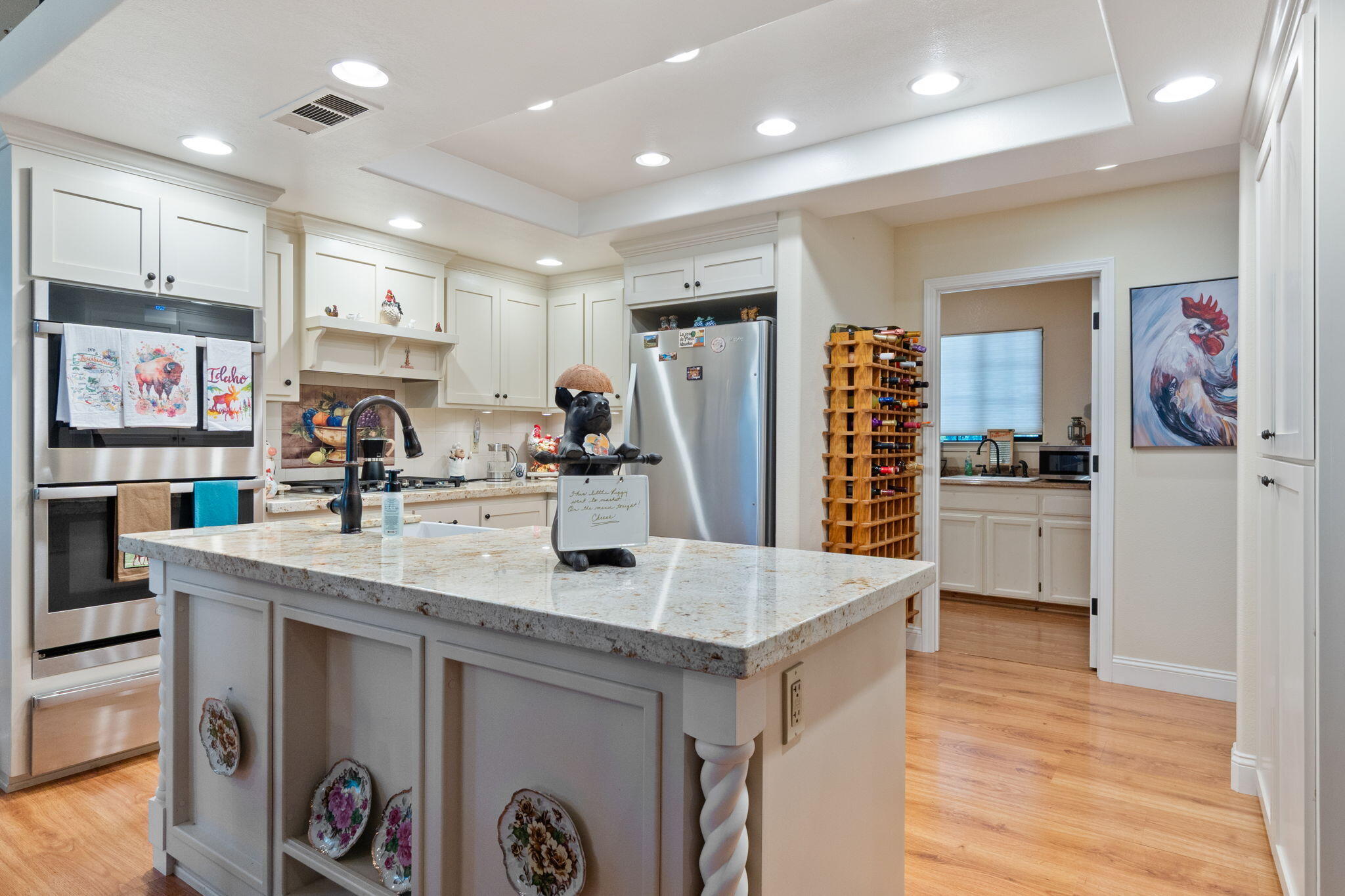 main property photo 16