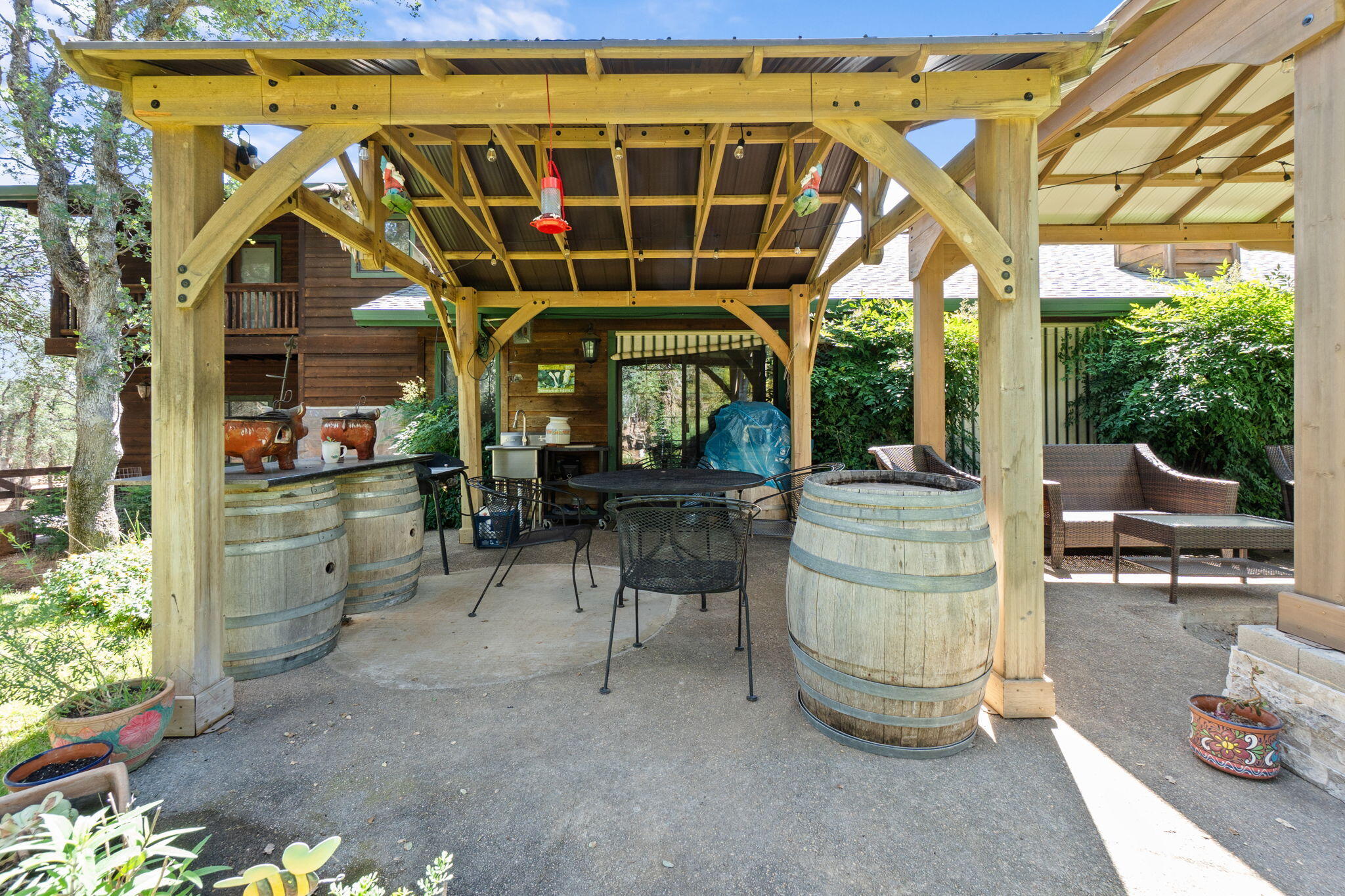 main property photo 44