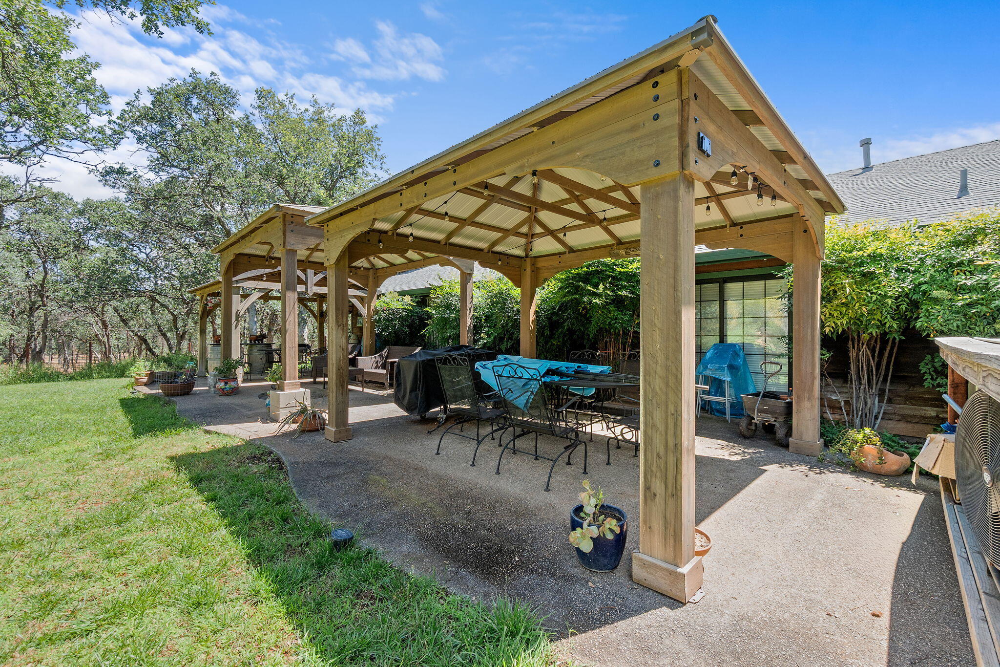 main property photo 48
