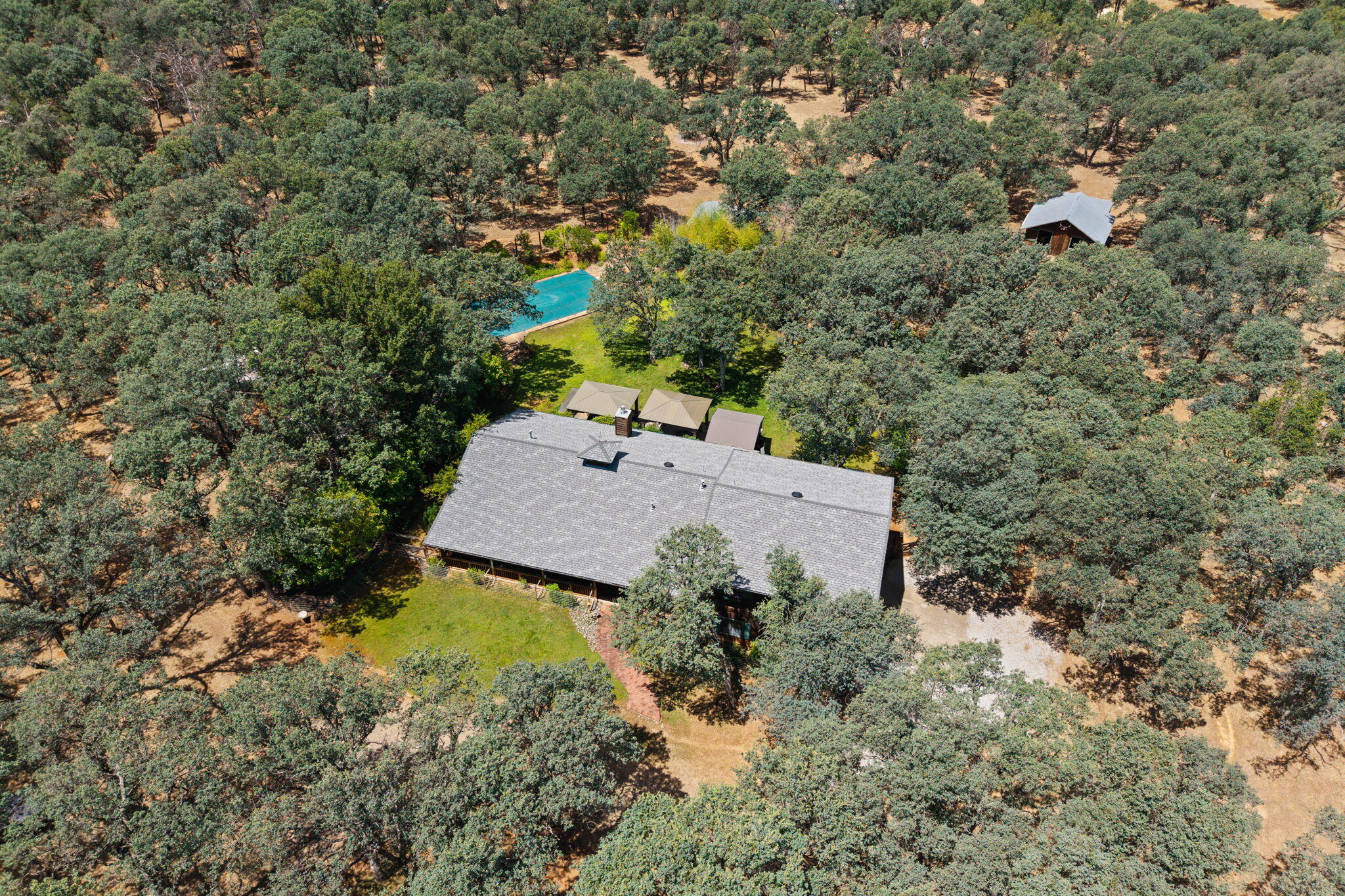 main property photo 78