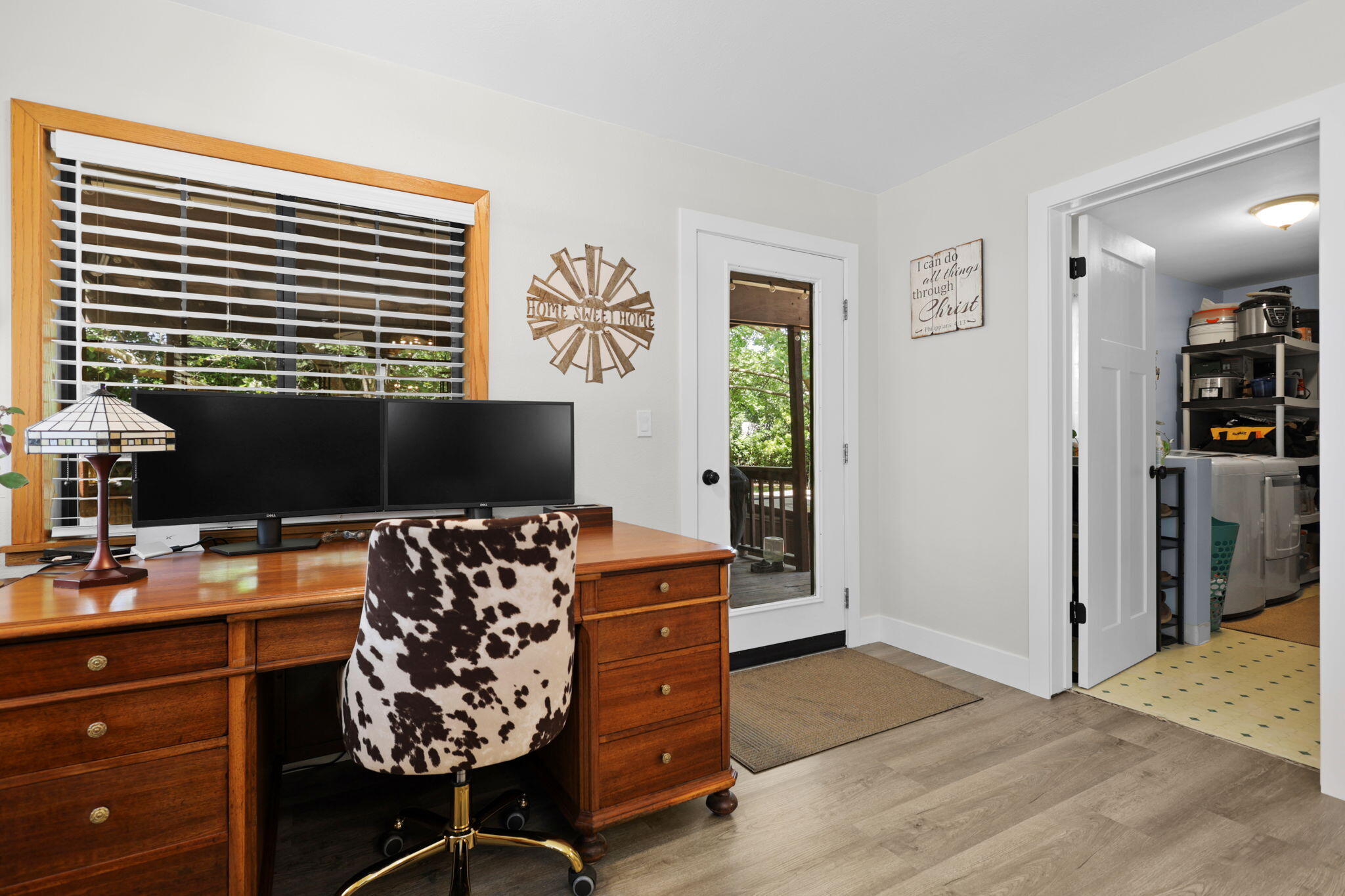 main property photo 40