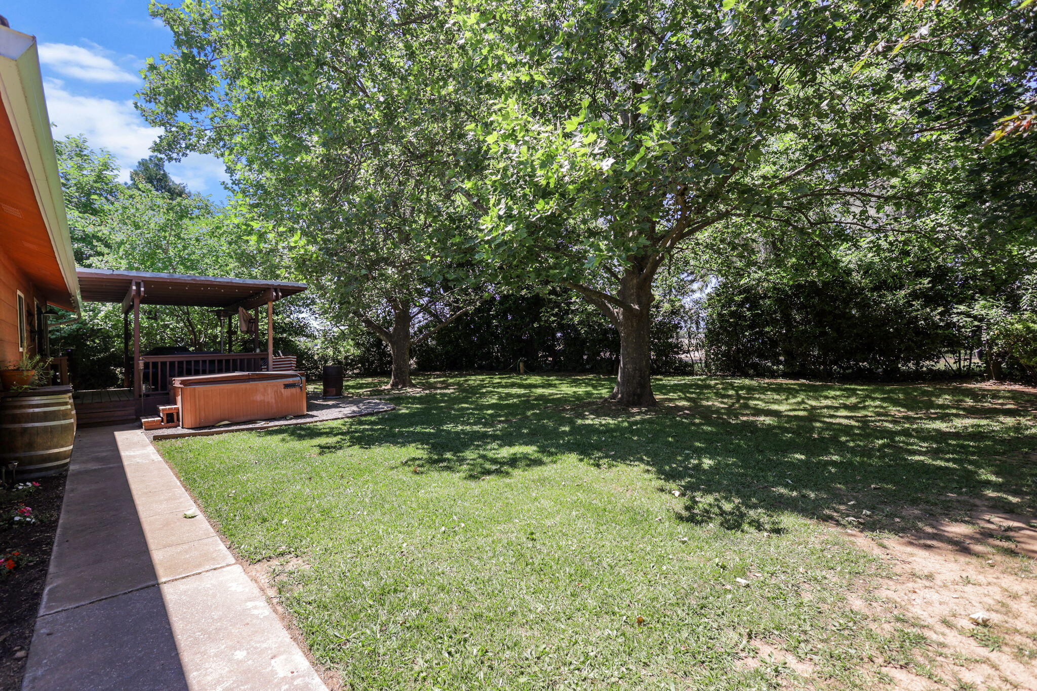 main property photo 64