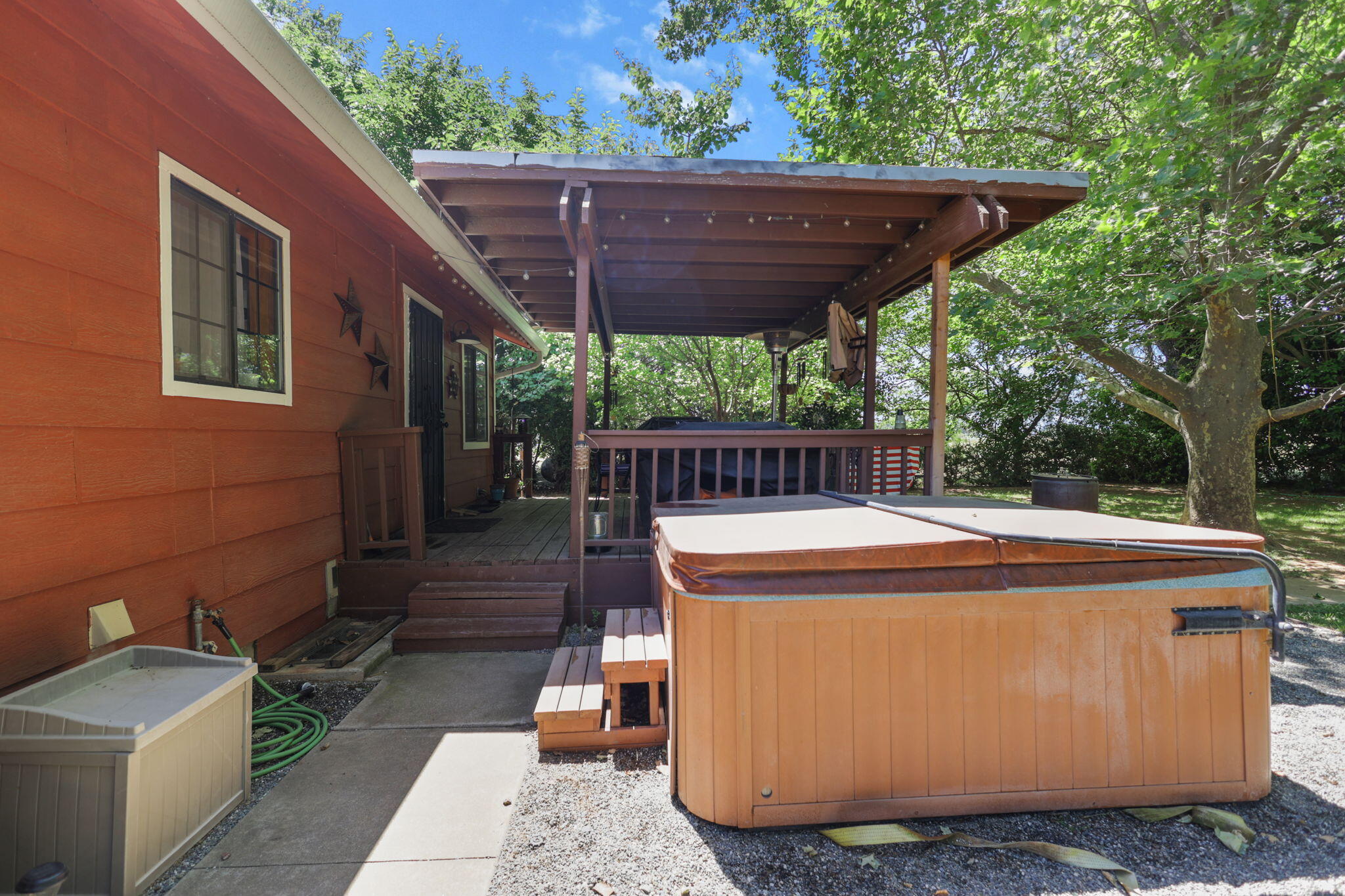 main property photo 71