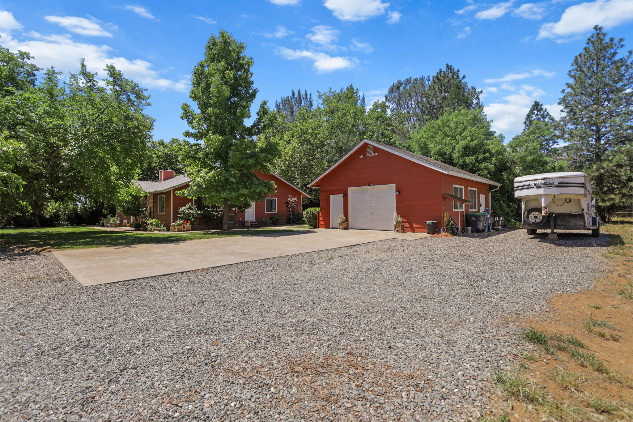 main property photo 75