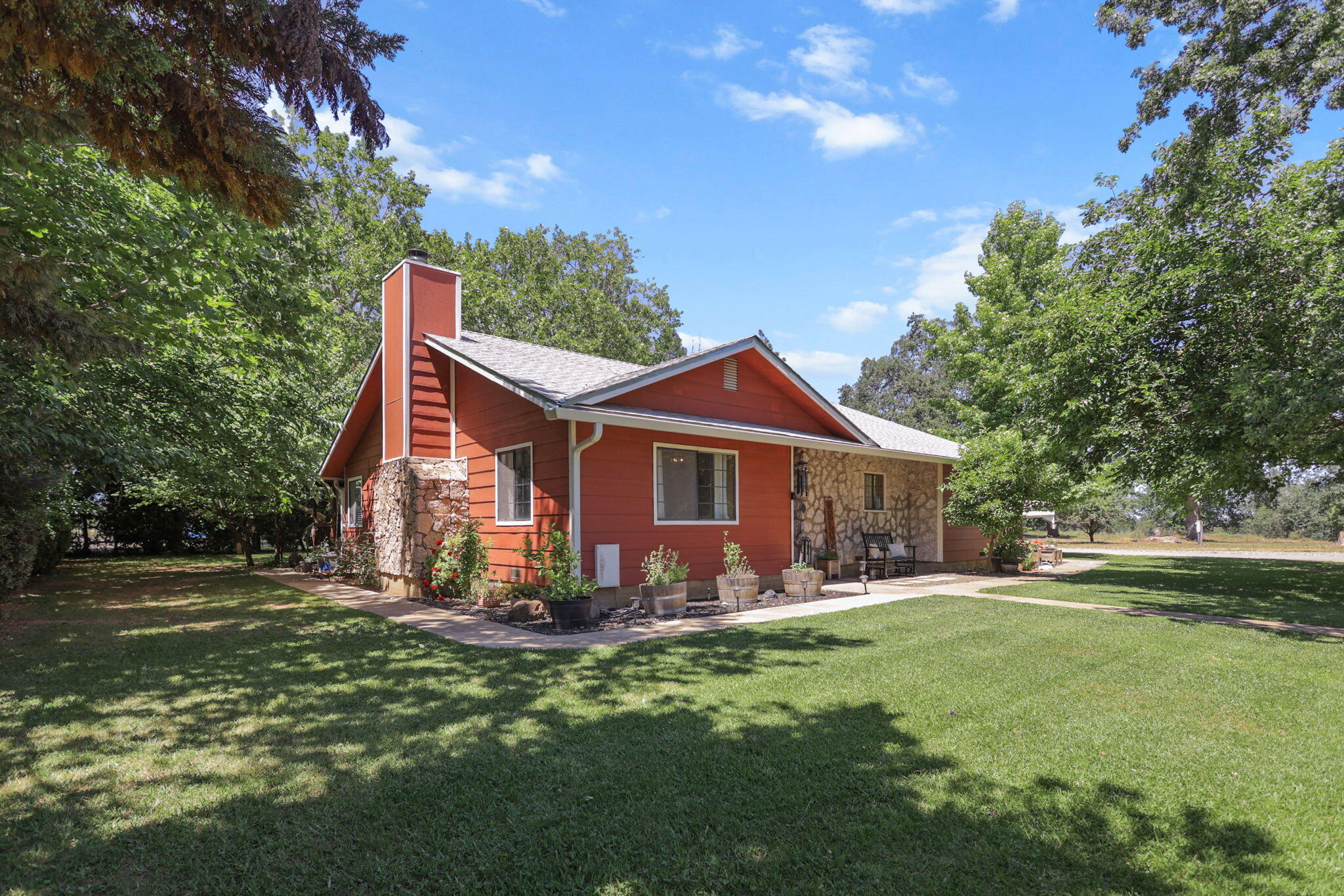 main property photo 79