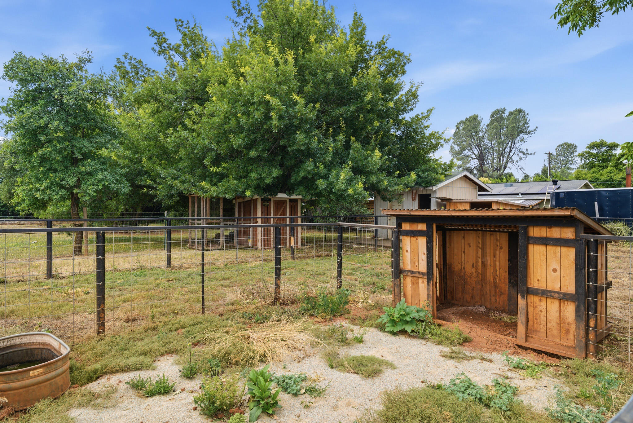 main property photo 44