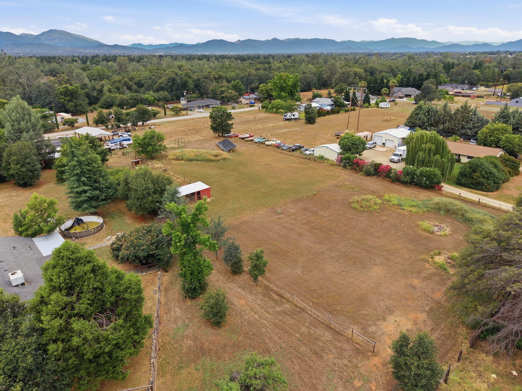 main property photo 60