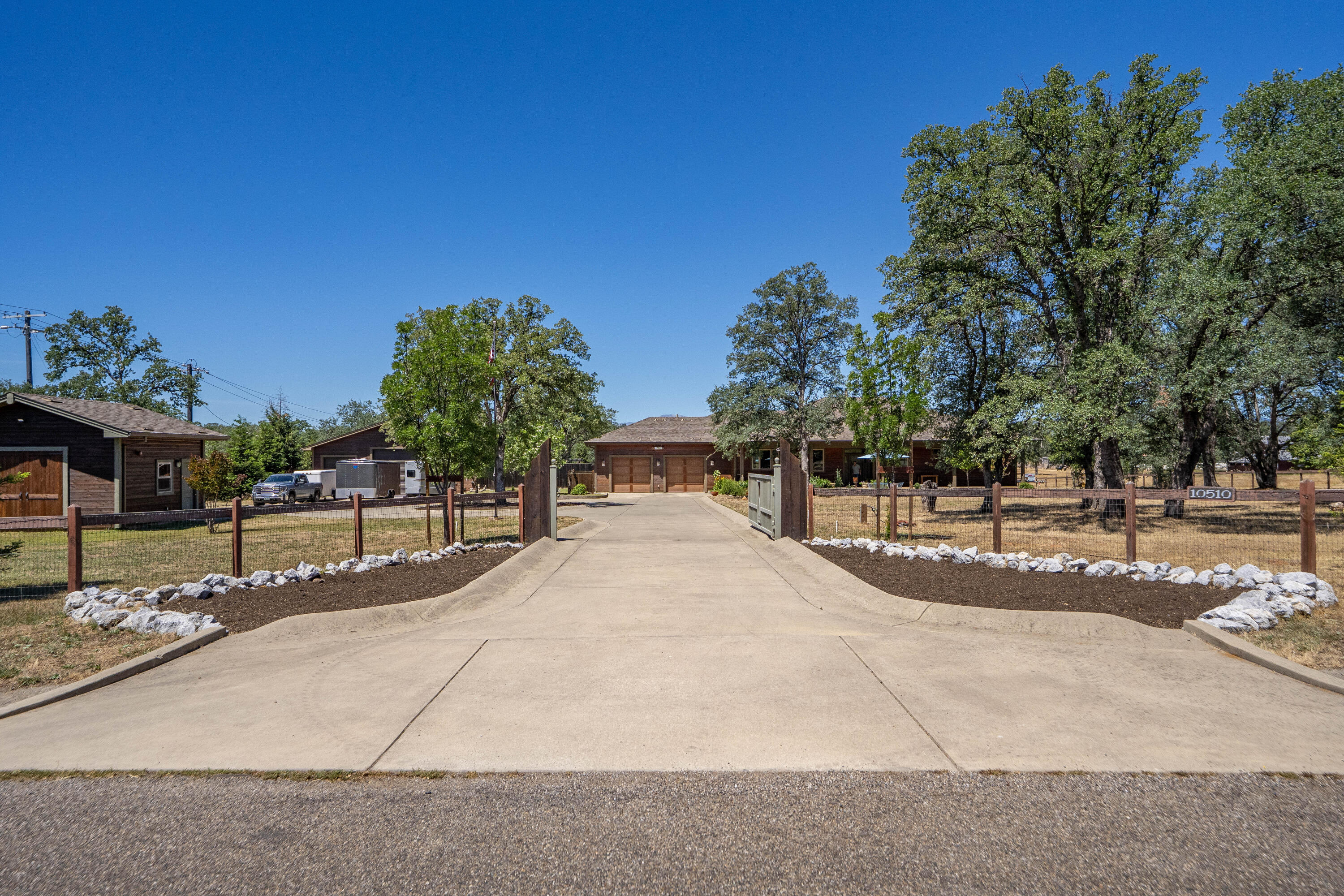 main property photo 120