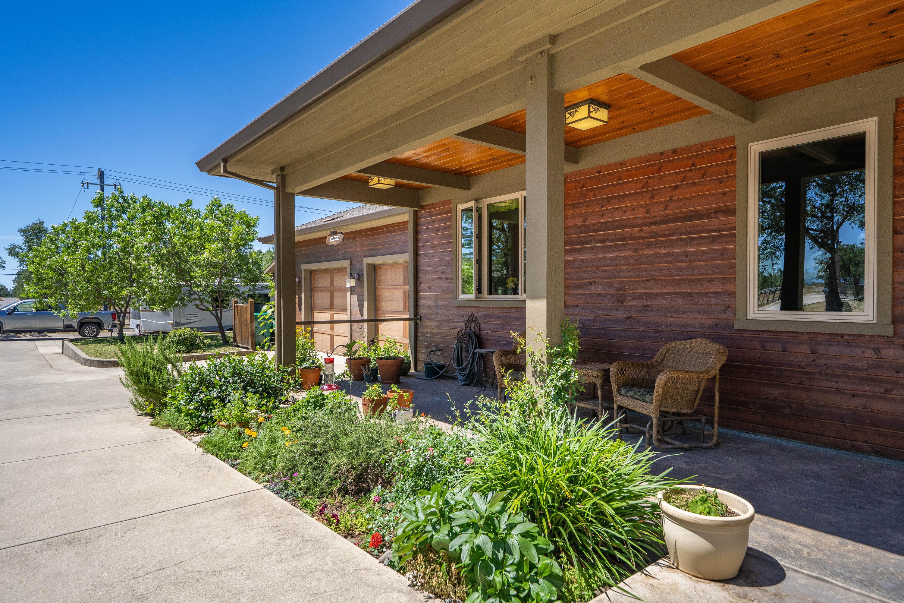 main property photo 68