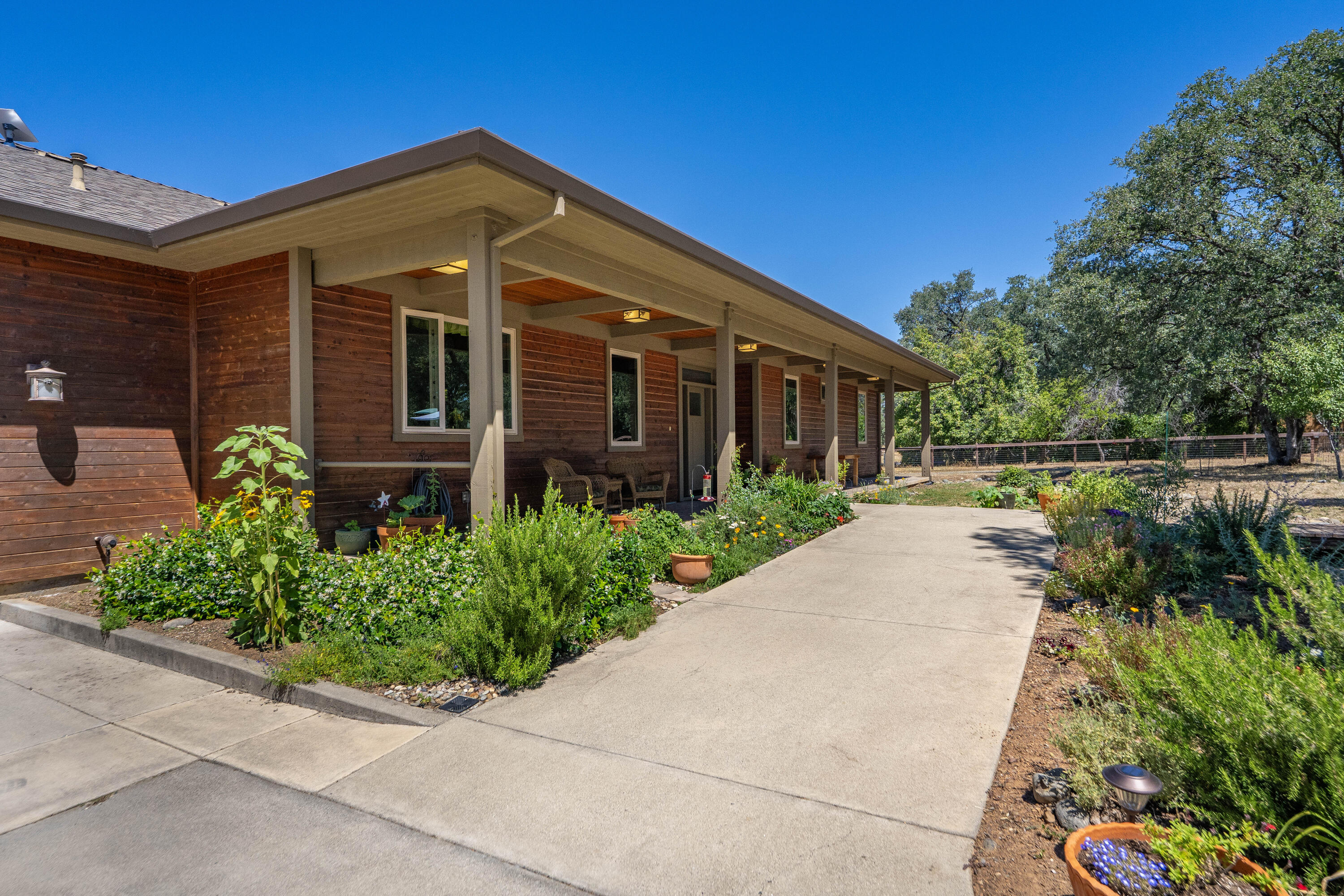 main property photo 72