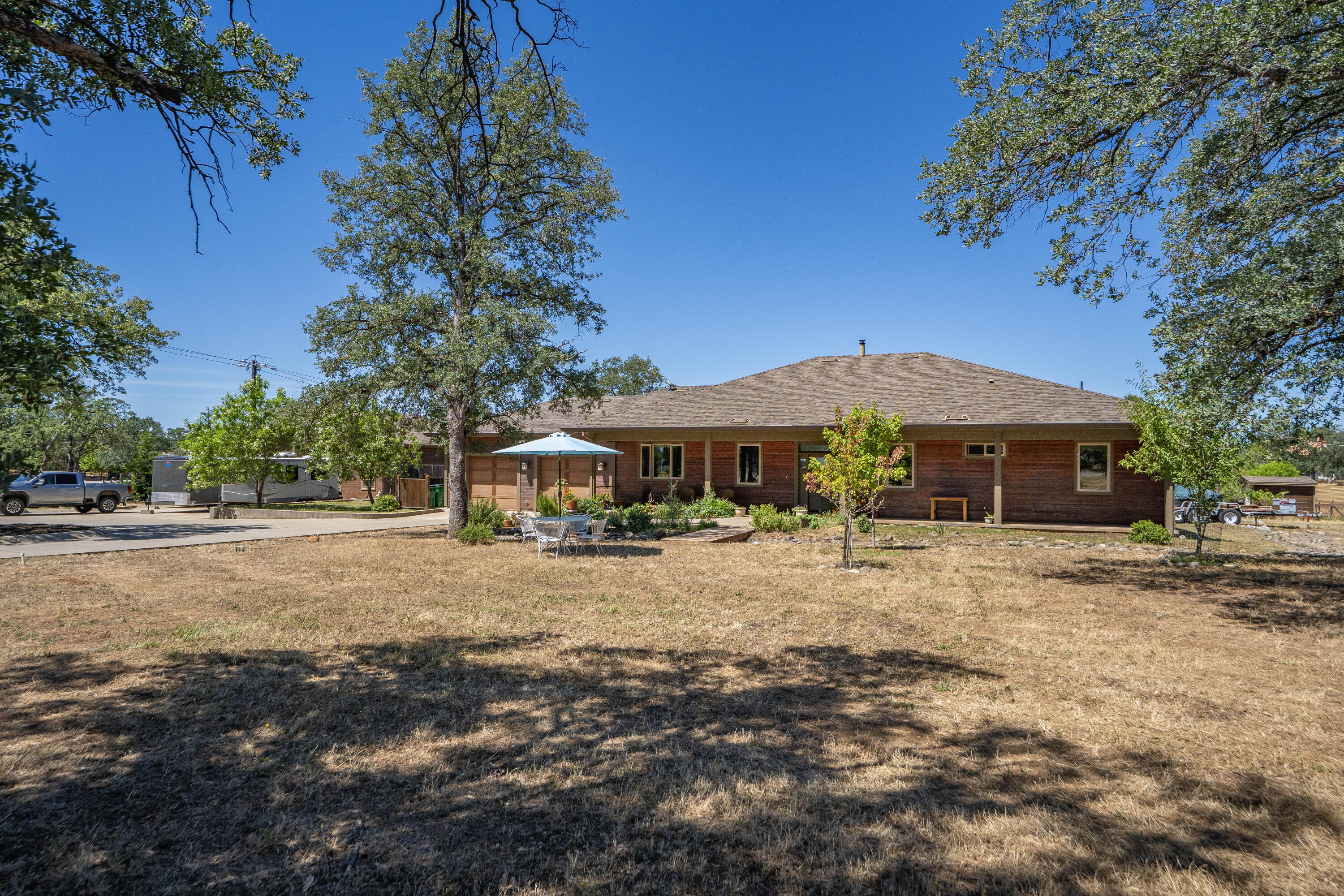 main property photo 77
