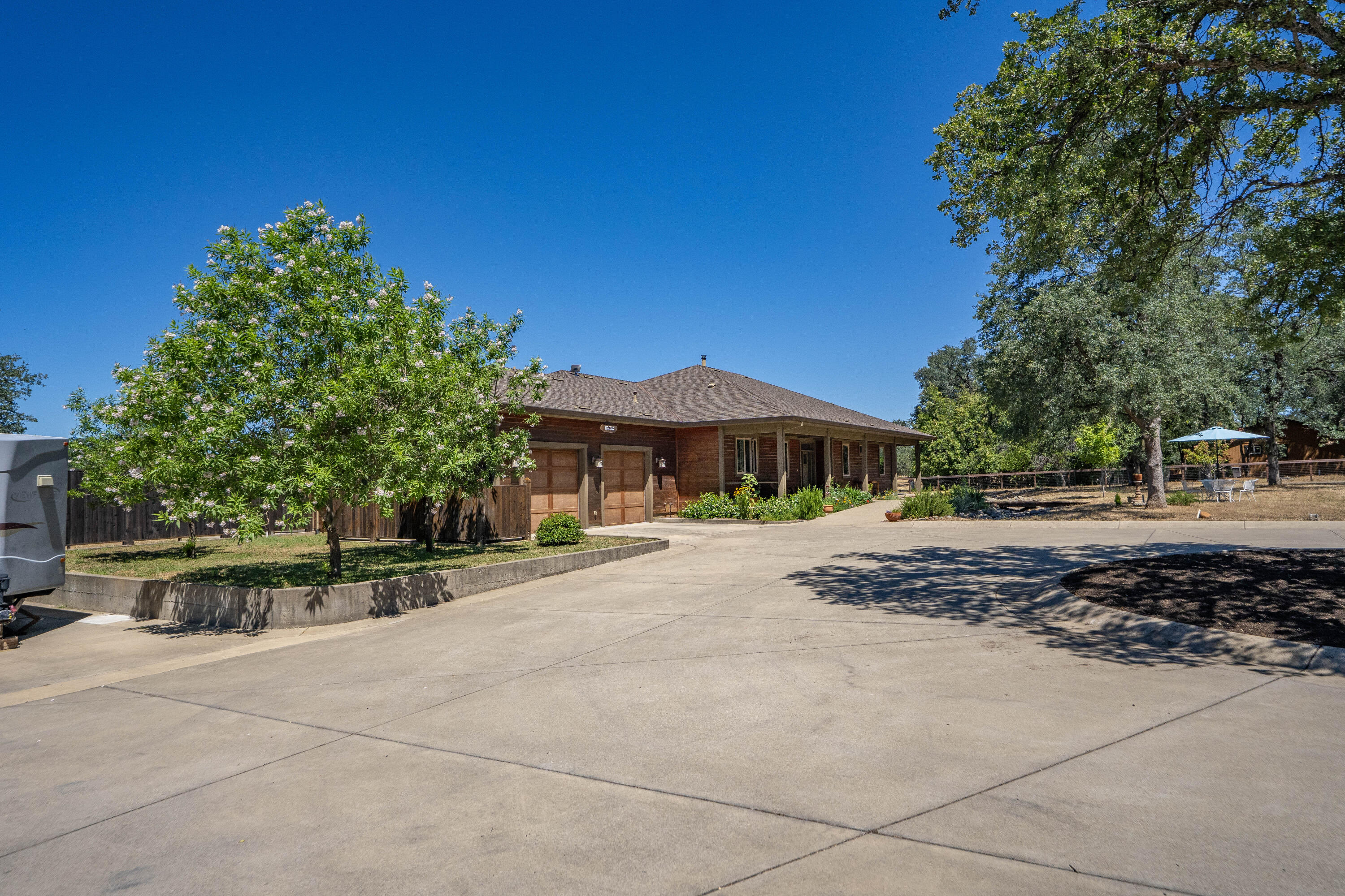 main property photo 79