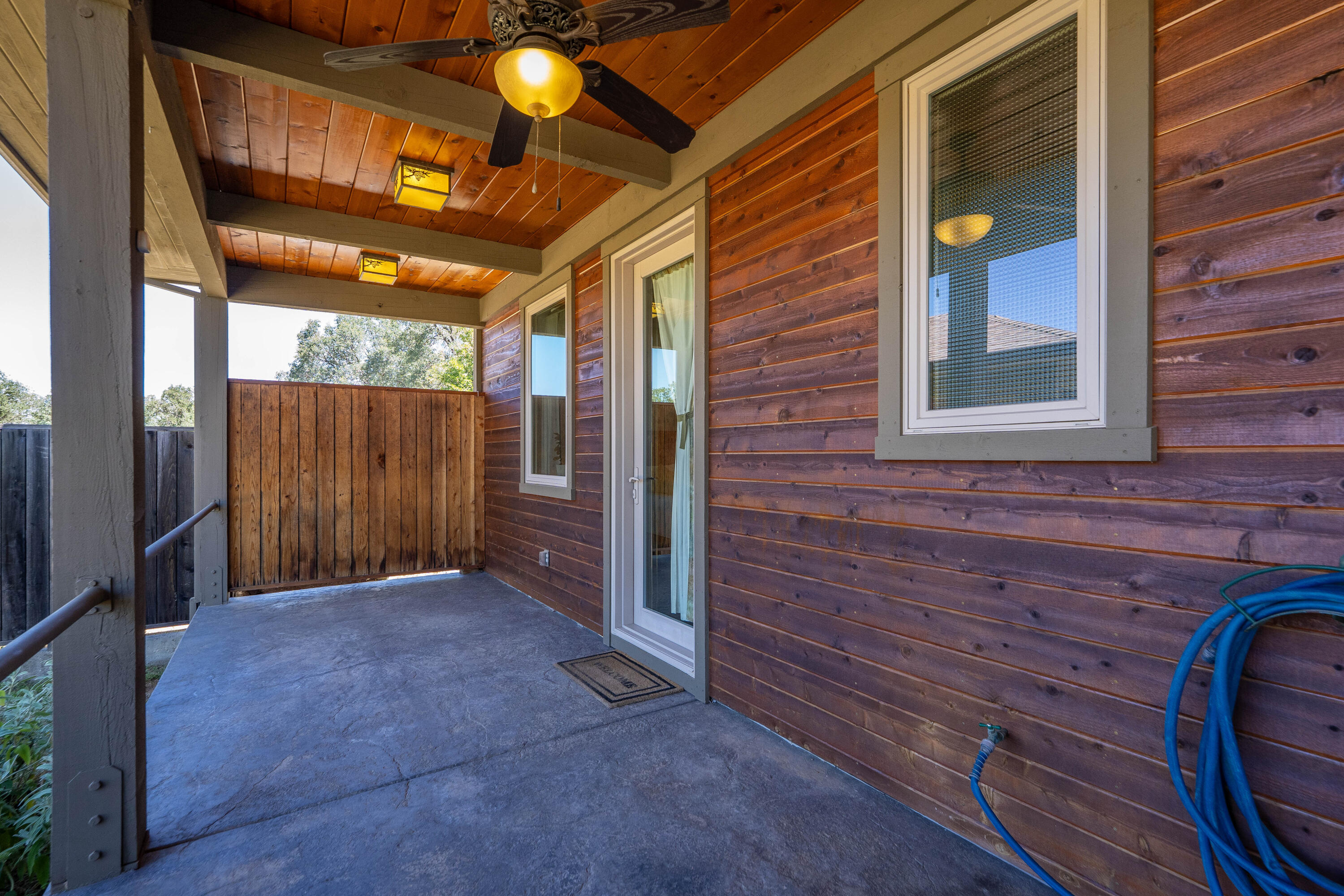 main property photo 90