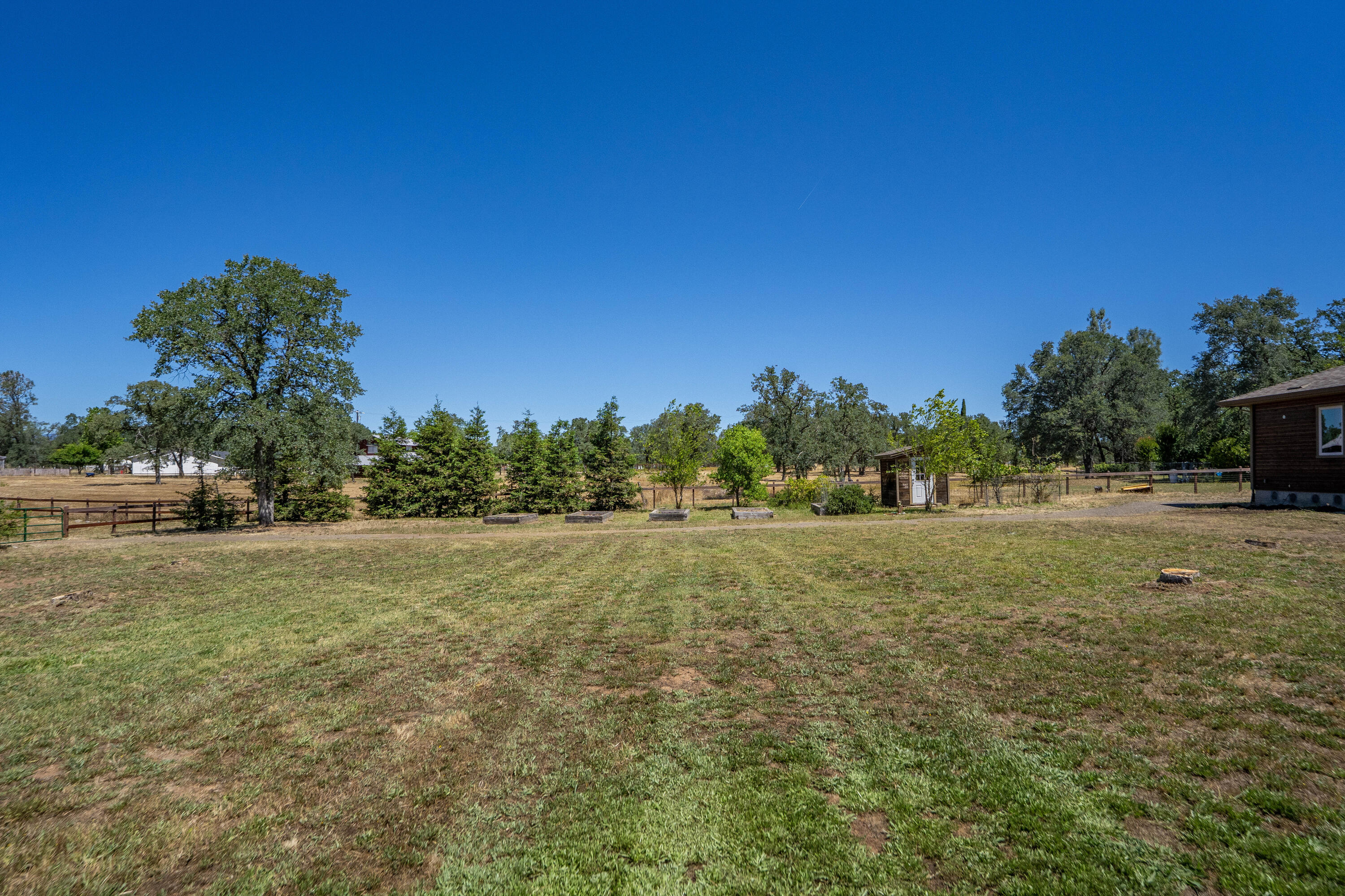 main property photo 96