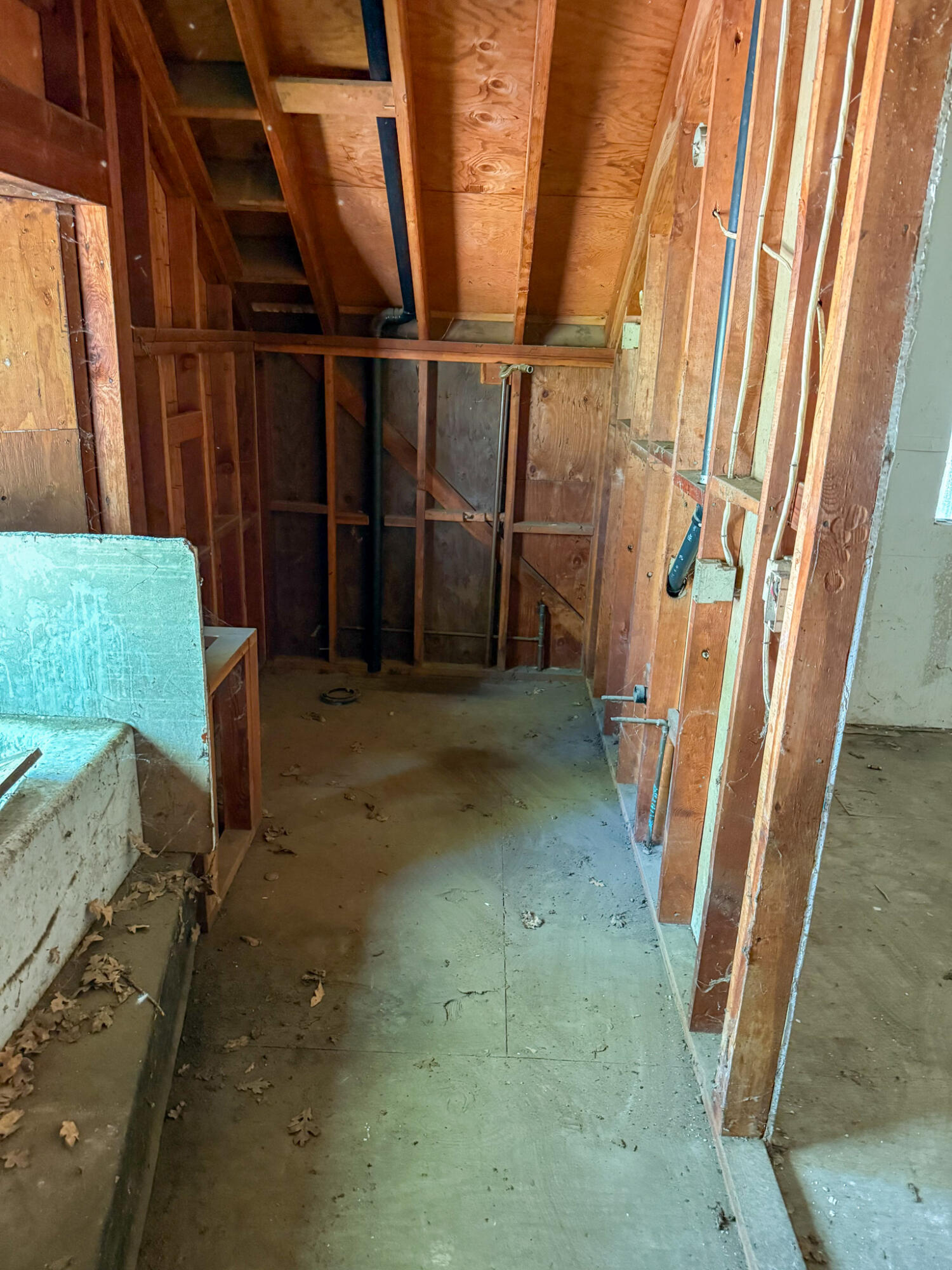 main property photo 23