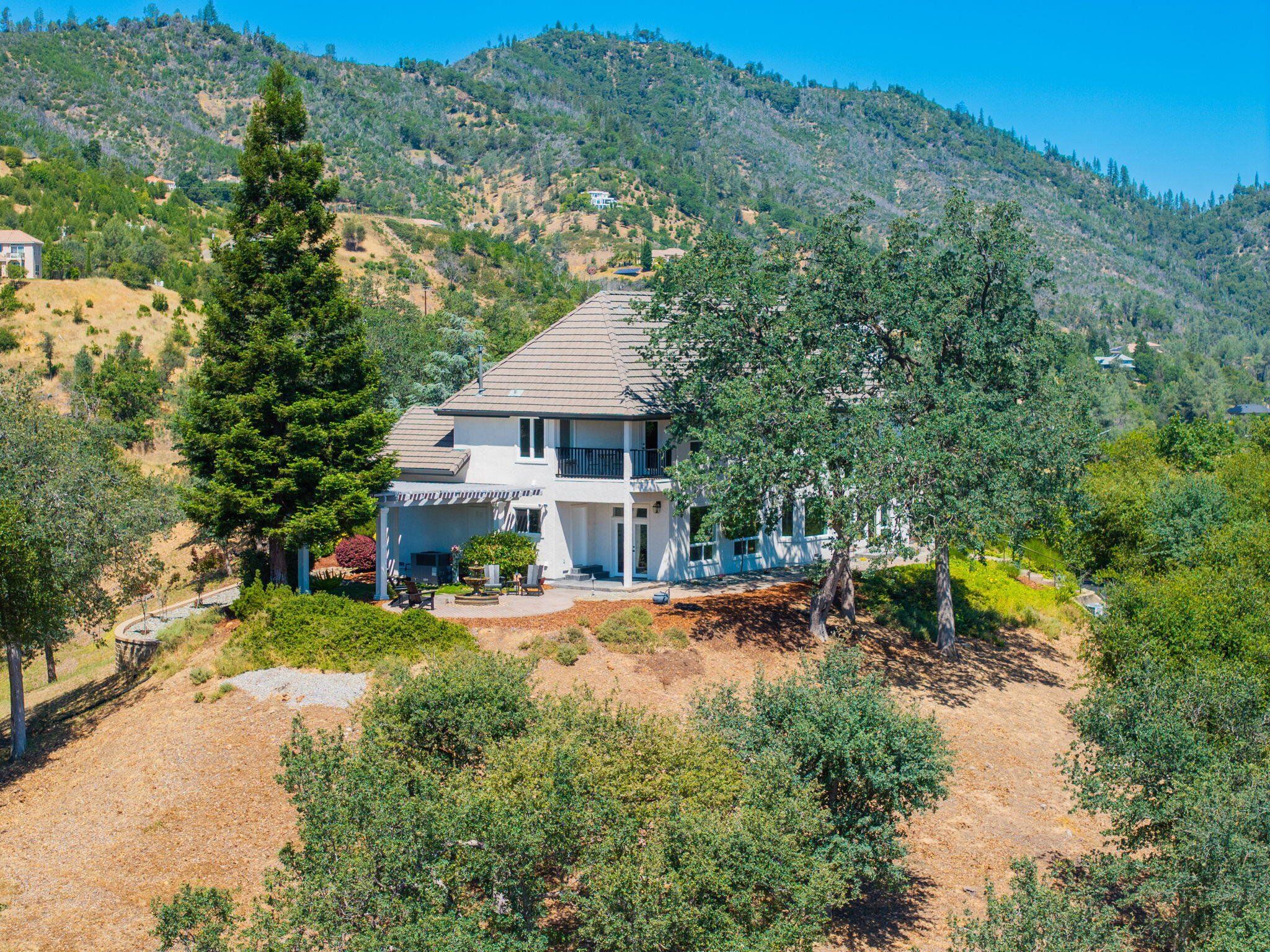 main property photo 41