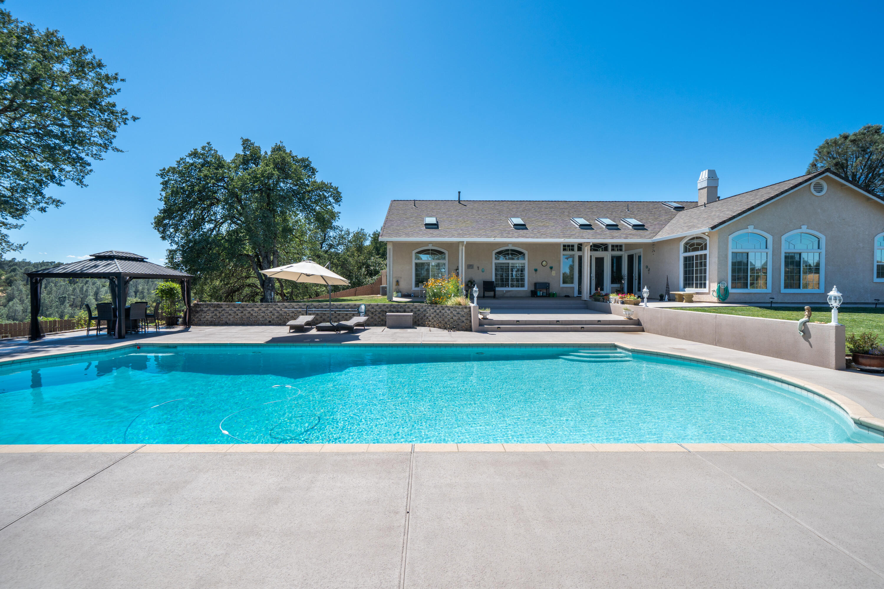 main property photo 79