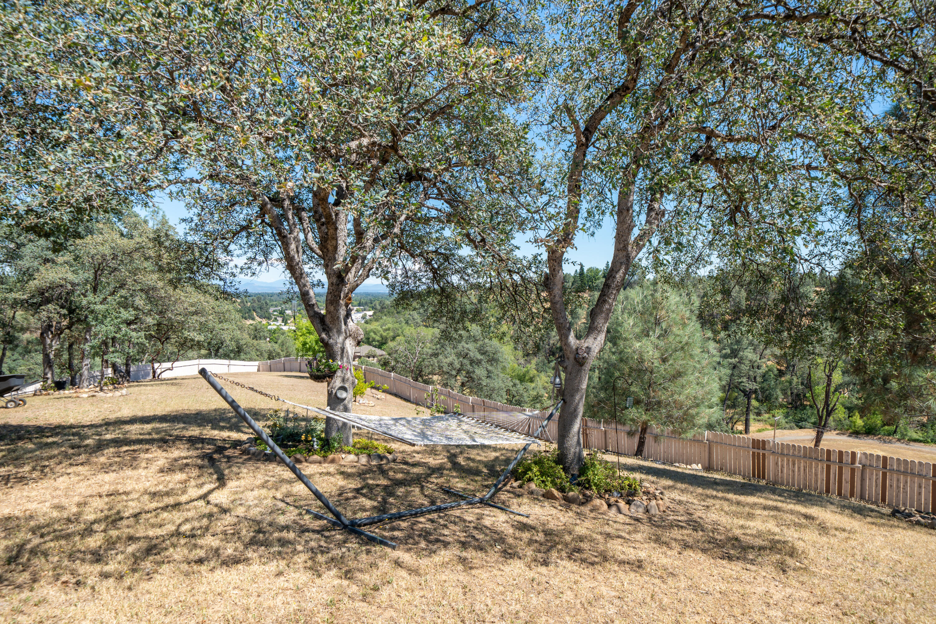 main property photo 94