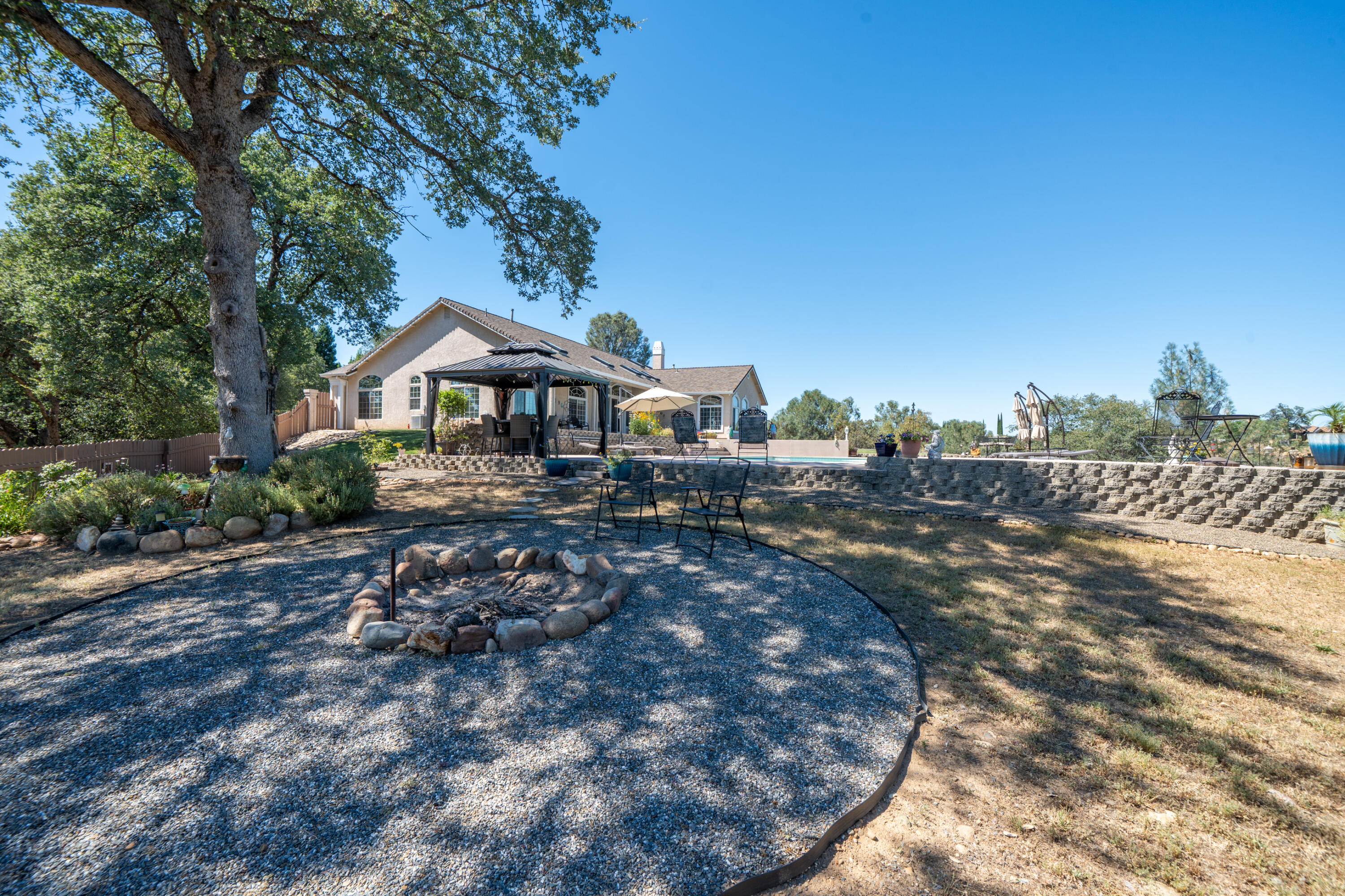 main property photo 99