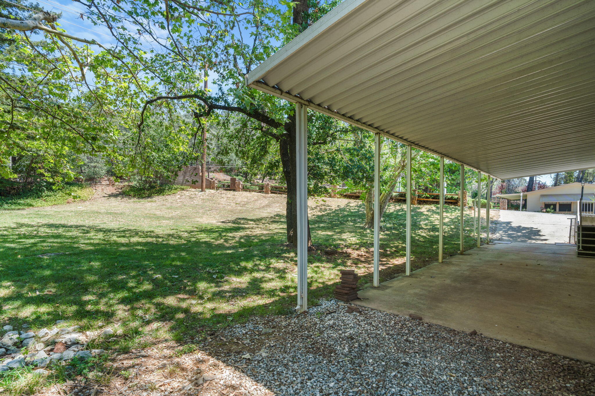 main property photo 31