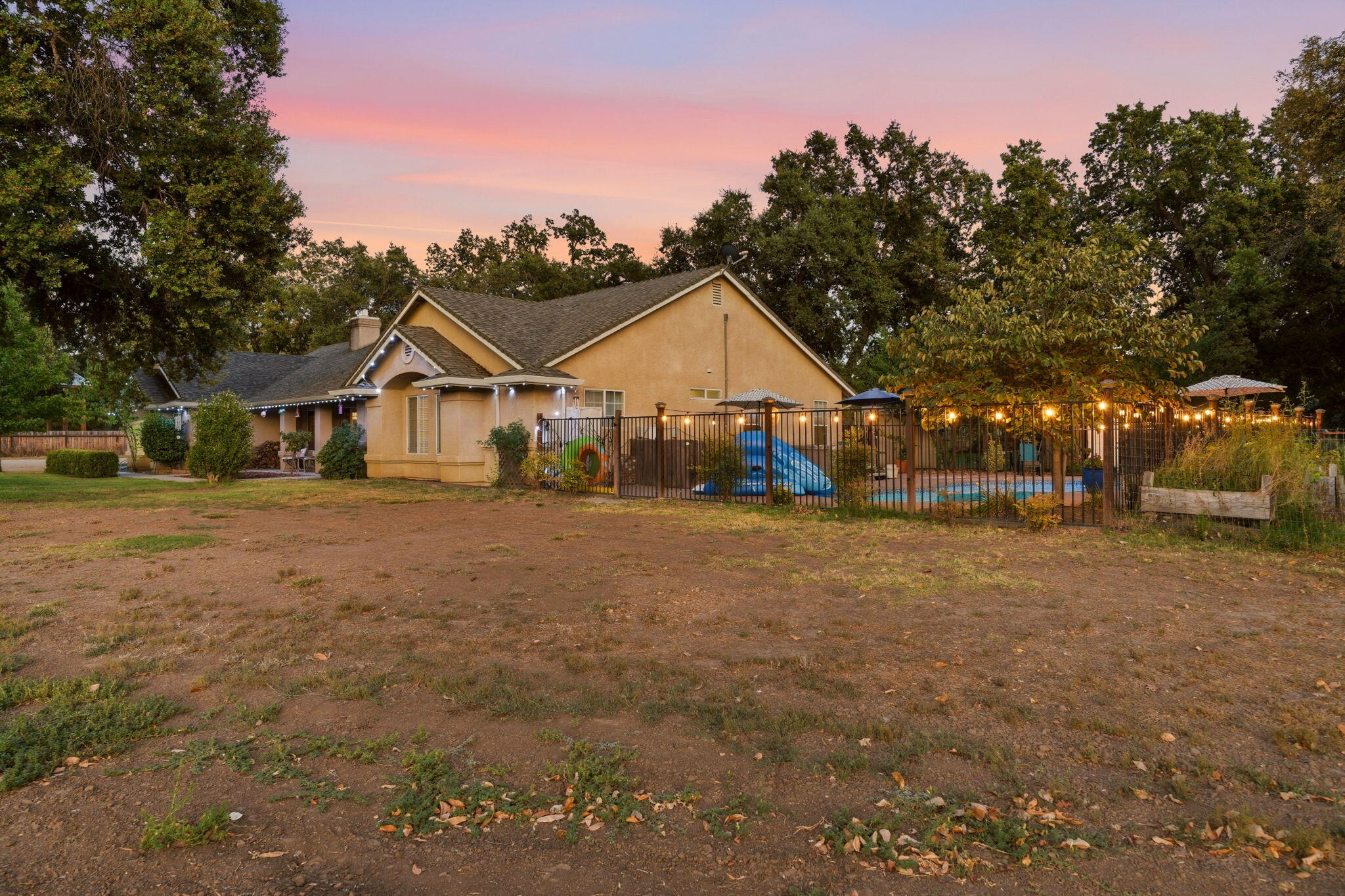 main property photo 59