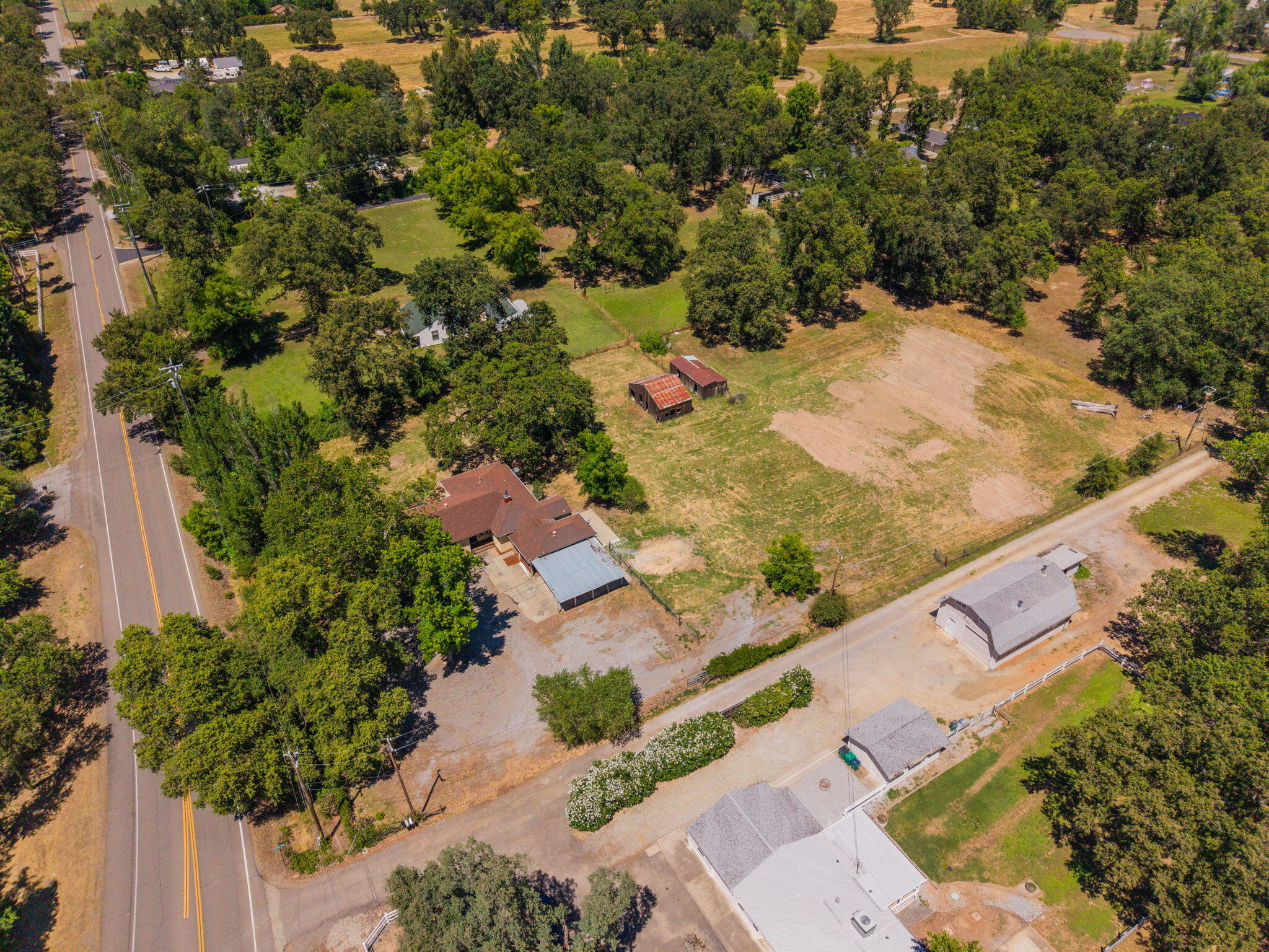 main property photo 39