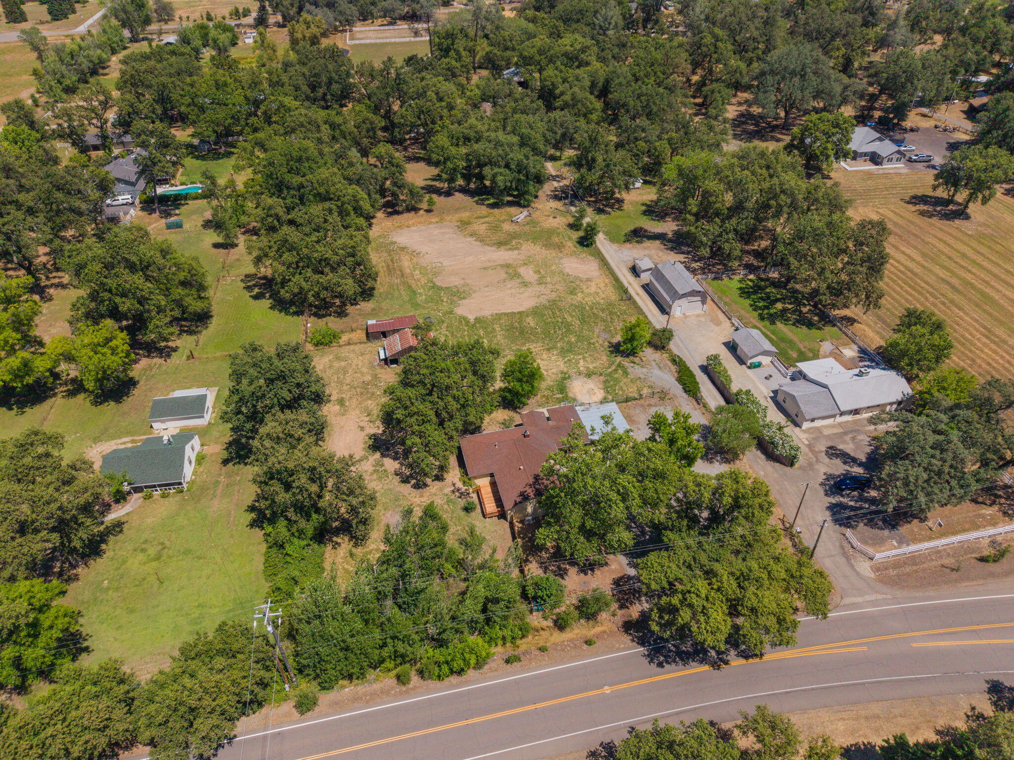 main property photo 41